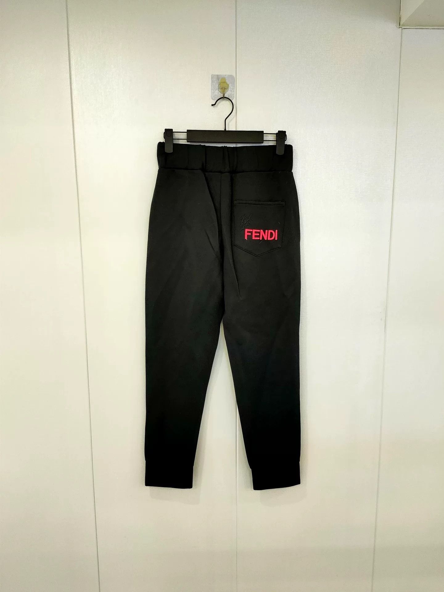 Fendi Fendi Black Pants with Pink Print Size US 38 / EU 54 - 2 Thumbnail