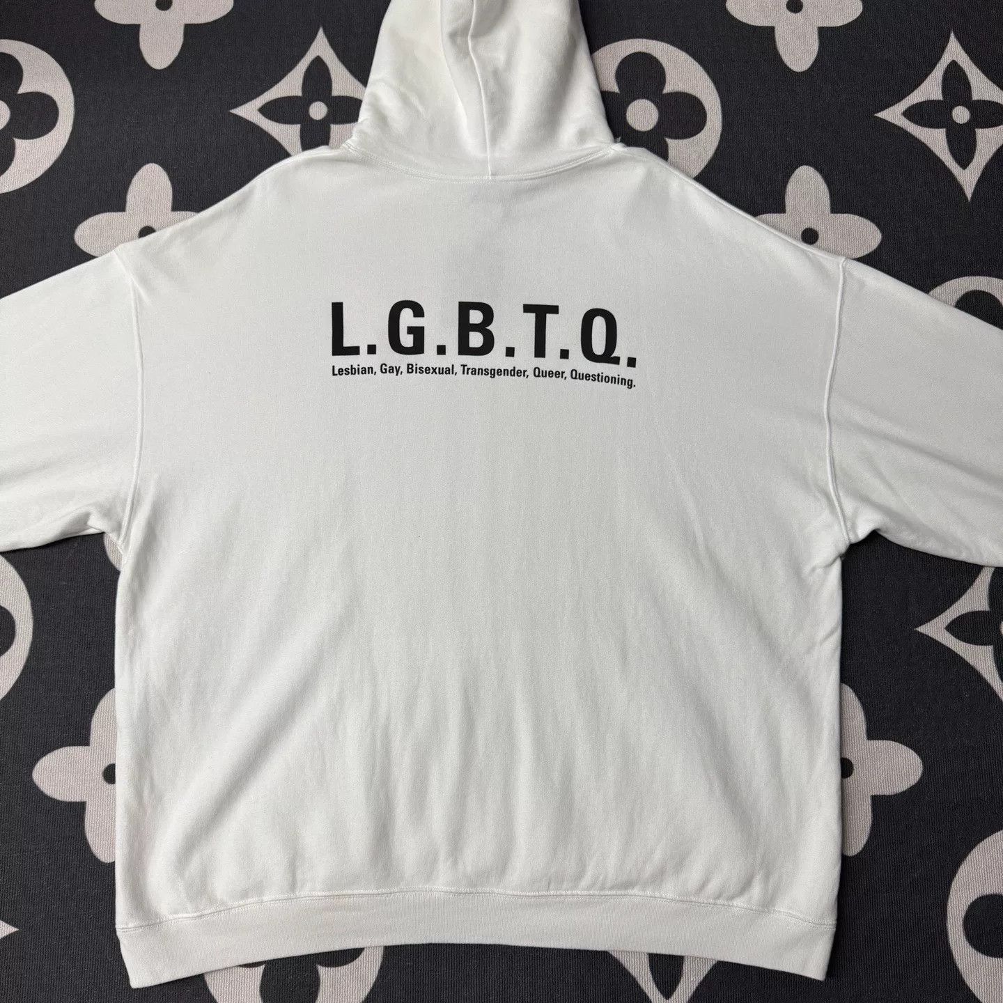Balenciaga Balenciaga Rainbow Flag White Hoodie Size US XS / EU 42 / 0 - 3 Thumbnail