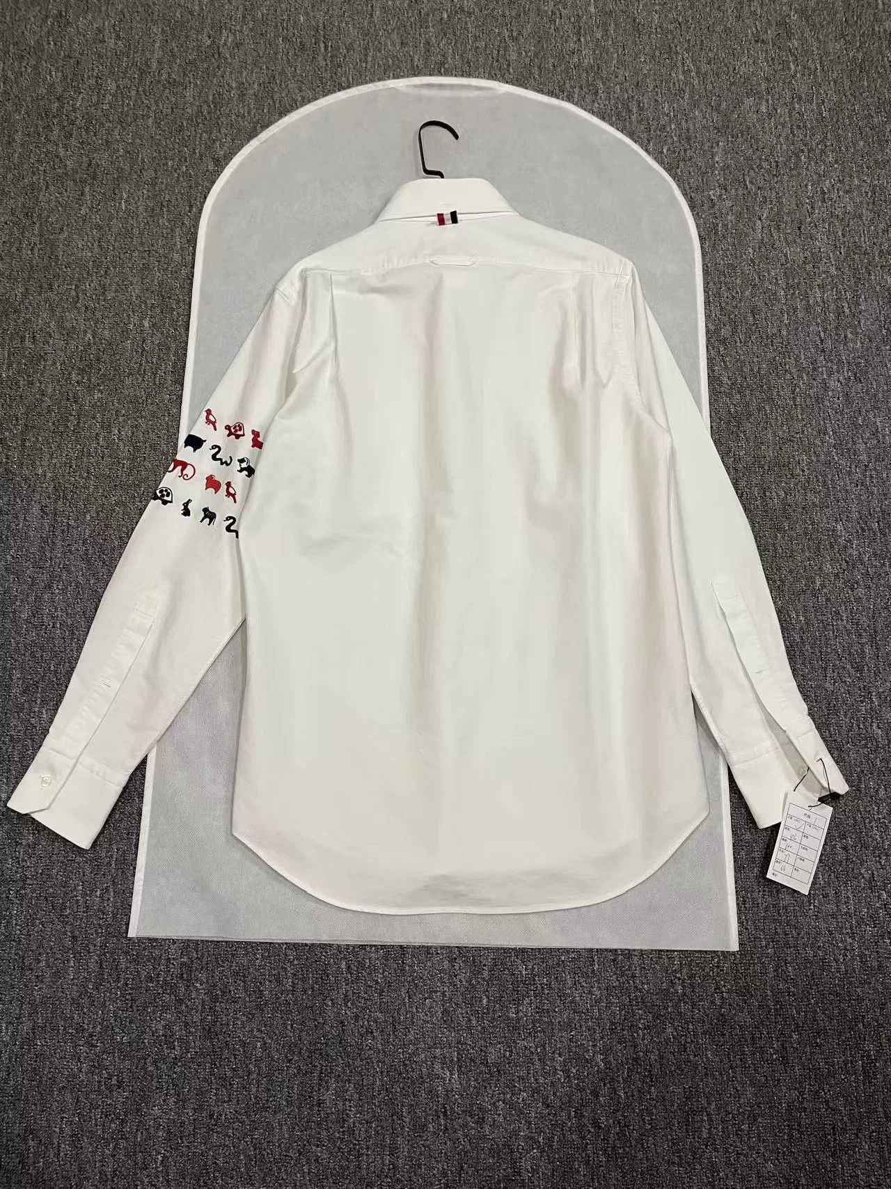 Thom Browne Thom Browne White Oxford Shirt W/Embroidery Size US M / EU 48-50 / 2 - 2 Thumbnail
