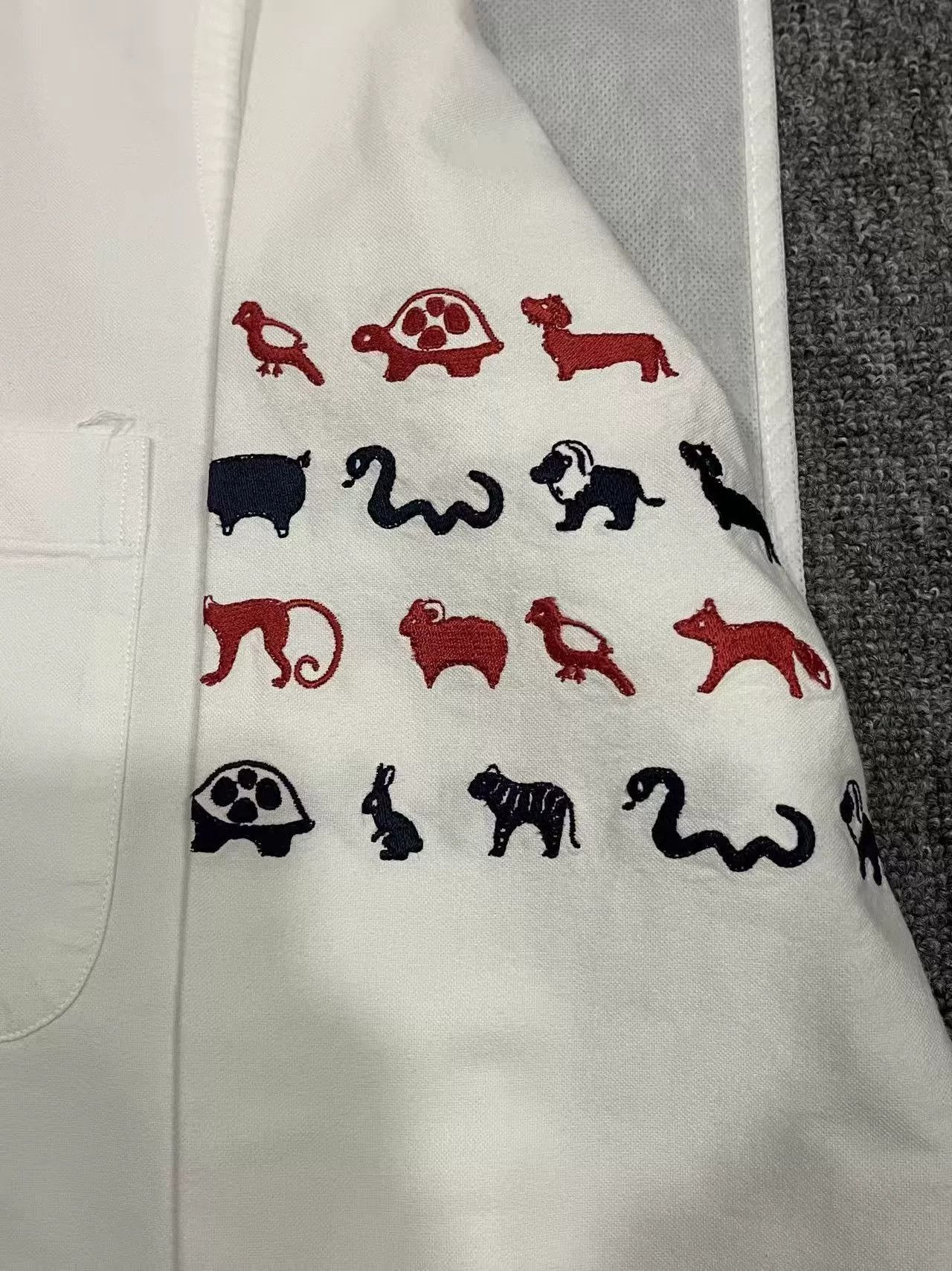 Thom Browne Thom Browne White Oxford Shirt W/Embroidery Size US M / EU 48-50 / 2 - 5 Thumbnail