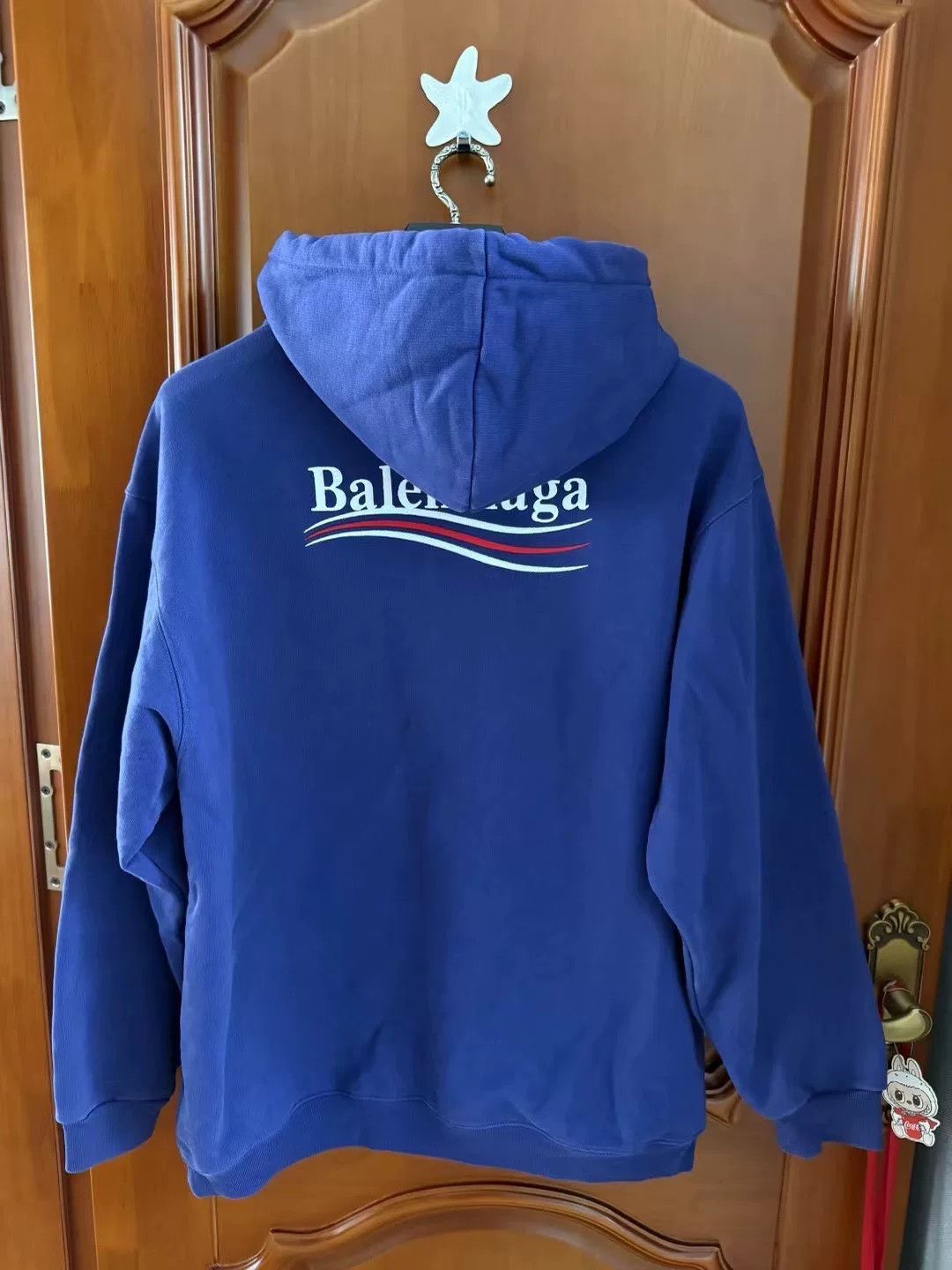 Balenciaga Balenciaga Blue Coke Embroidery Hoodie Size US L / EU 52-54 / 3 - 2 Thumbnail