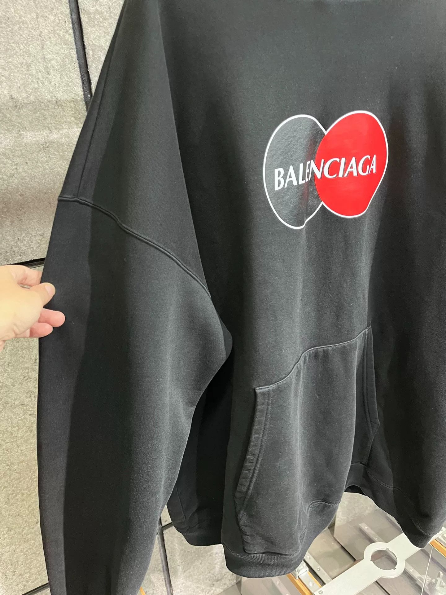 Balenciaga Balenciaga Black Mastercard Hoodie S Size US S / EU 44-46 / 1 - 6 Thumbnail
