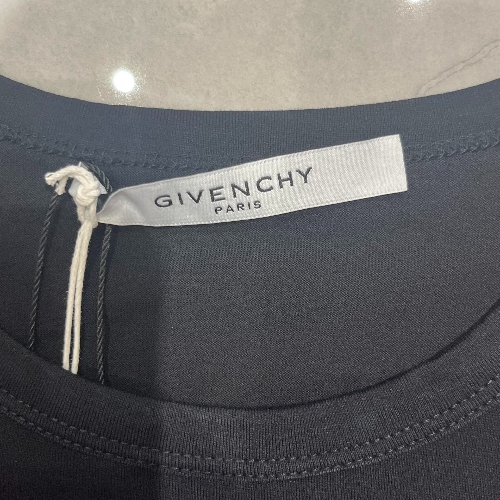 Givenchy Givenchy Black Floral Embroidery Short Sleeve T-shirt Size US L / EU 52-54 / 3 - 3 Thumbnail