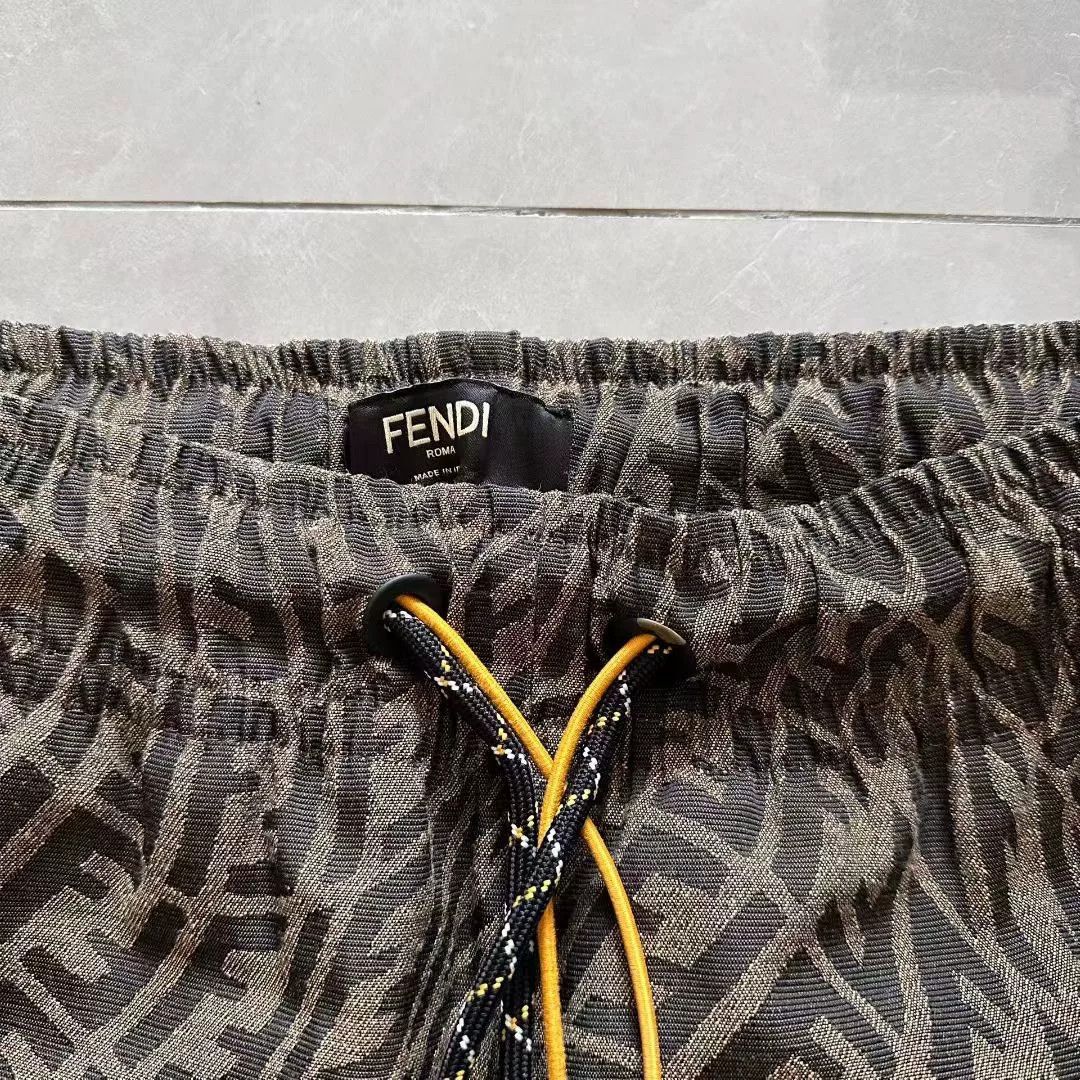 Fendi fendi patterned shorts in size 44 Size US 44 / EU 60 - 2 Thumbnail