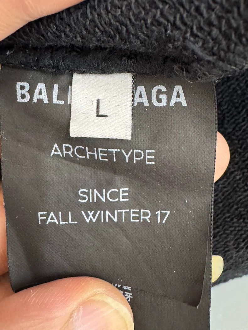 Balenciaga Balenciaga Back Logo Print Hoodie Size US L / EU 52-54 / 3 - 4 Thumbnail