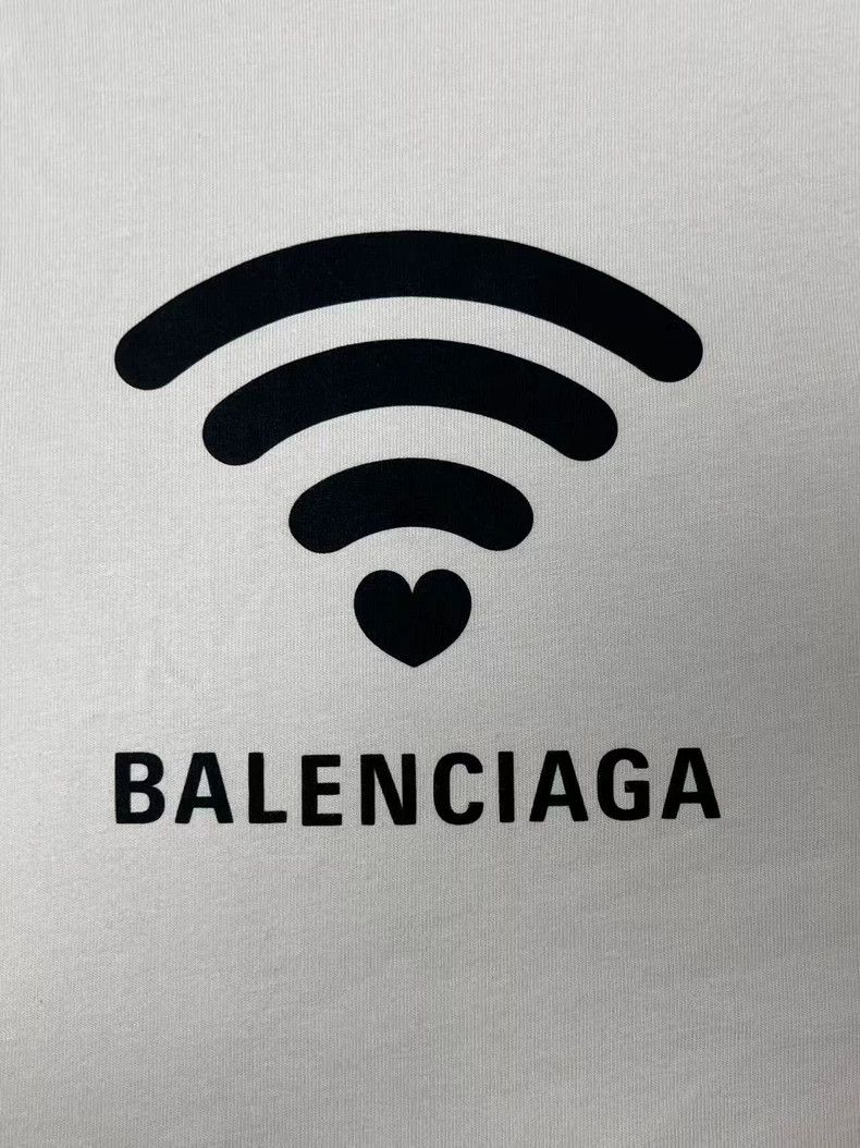 Balenciaga Balenciaga Logo Print Short Sleeve T-Shirt Size US S / EU 44-46 / 1 - 3 Thumbnail