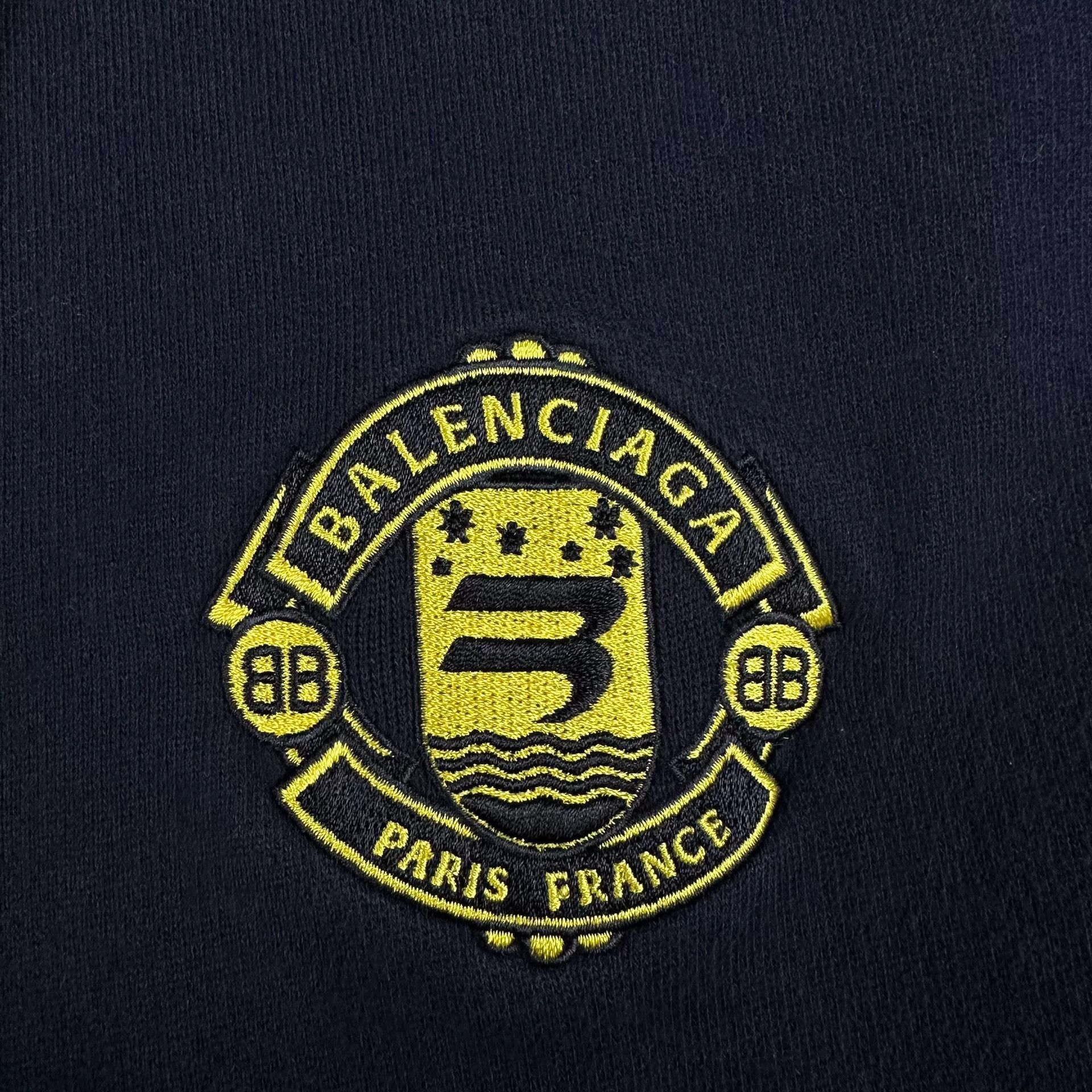 Balenciaga Balenciaga Manchester United Embroidered Hoodie Size US XS / EU 42 / 0 - 5 Thumbnail