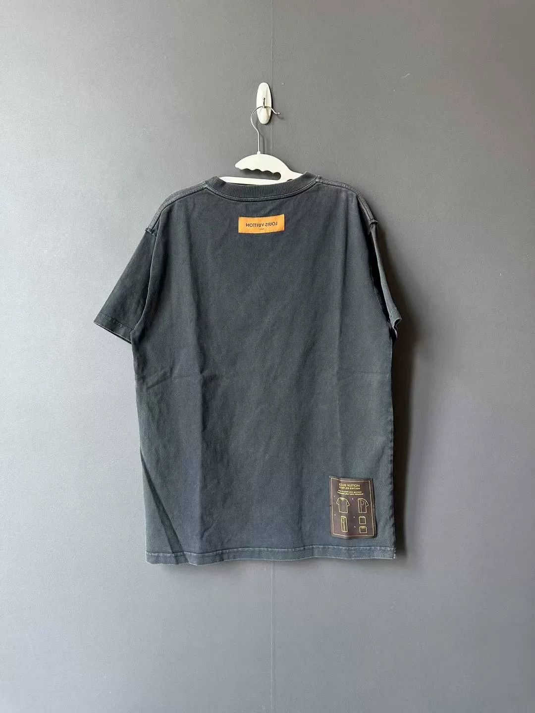 Louis Vuitton Louis Vuitton Washed Short Sleeve Tee Size US M / EU 48-50 / 2 - 2 Thumbnail