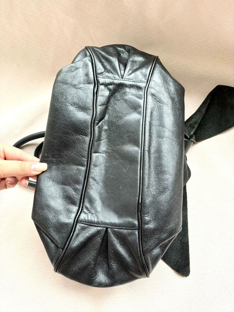 Vivienne Westwood Vivienne Westwood Black Bow Leather Handbag Size ONE SIZE - 4 Thumbnail
