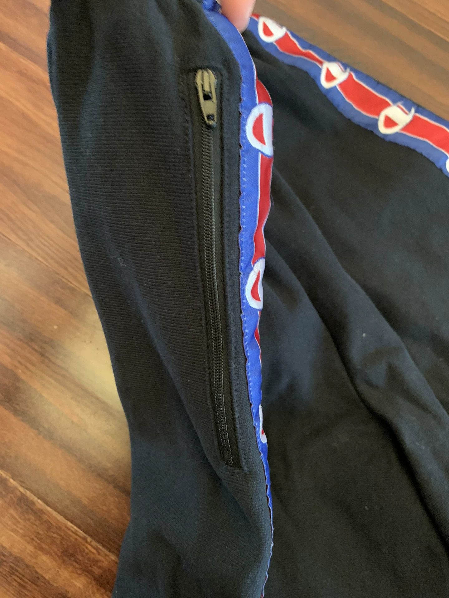 Vetements Vetements x Champion Reverse Weave Shorts Size US 26 / EU 42 - 7 Thumbnail