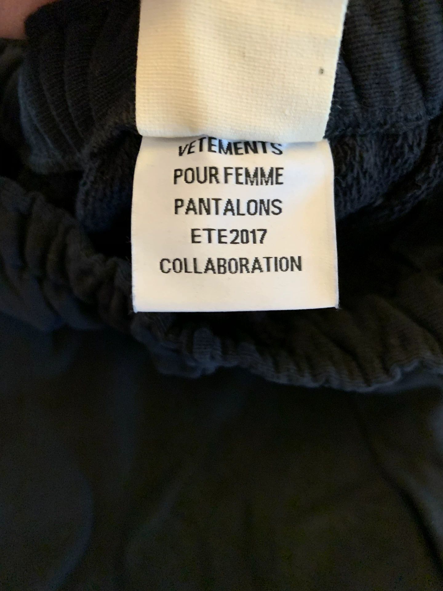 Vetements Vetements x Champion Reverse Weave Shorts Size US 26 / EU 42 - 5 Thumbnail