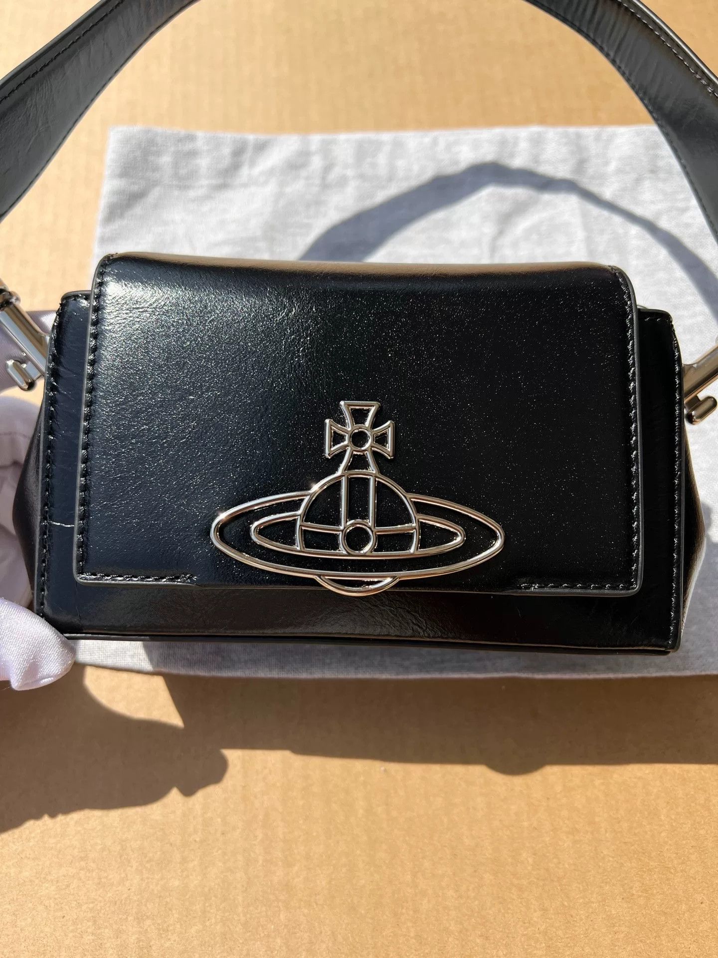 Vivienne Westwood Vivienne Westwood HAZEL Oil Wax Leather Bag Size ONE SIZE - 4 Thumbnail