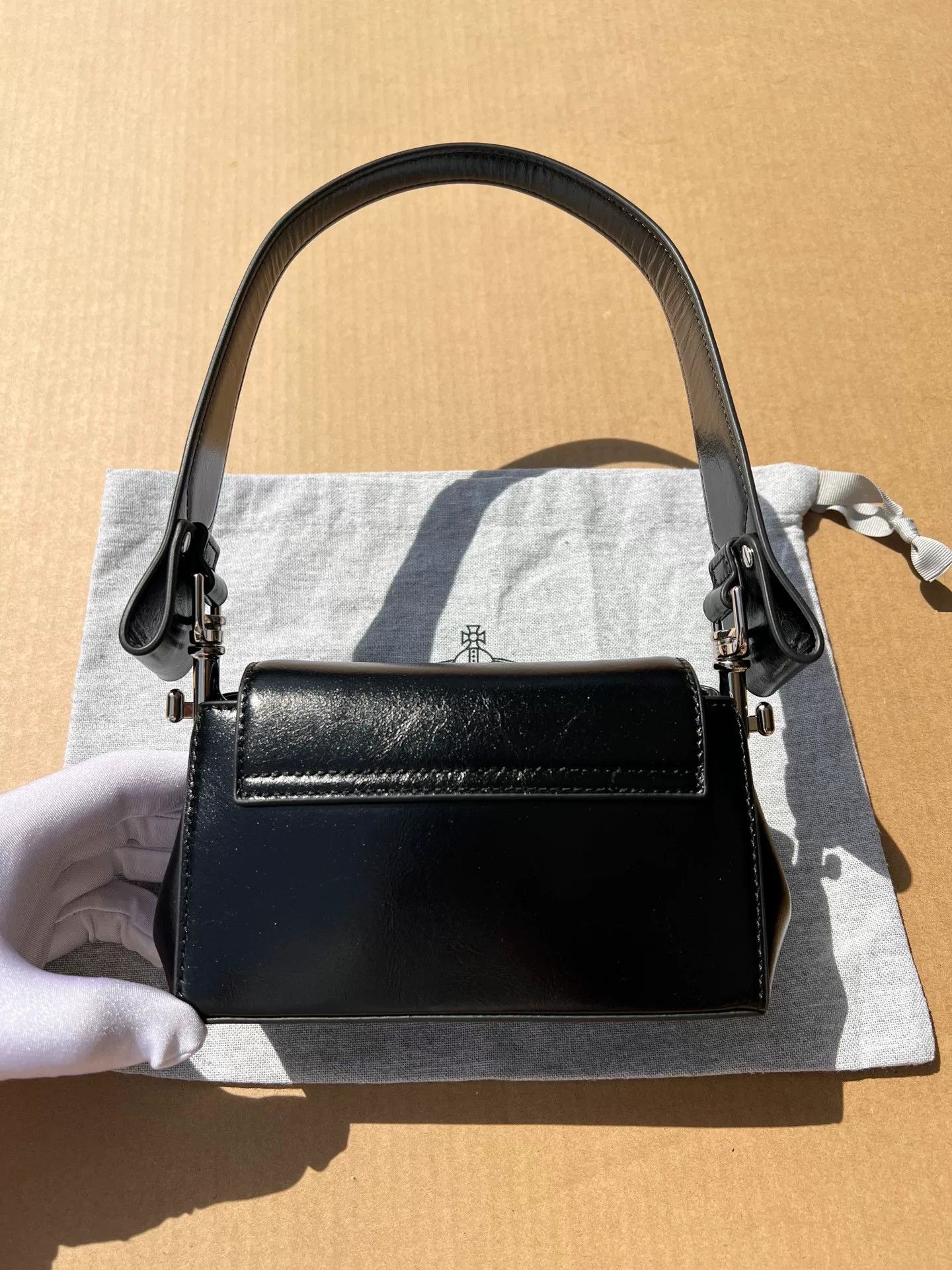 Vivienne Westwood Vivienne Westwood HAZEL Oil Wax Leather Bag Size ONE SIZE - 3 Thumbnail