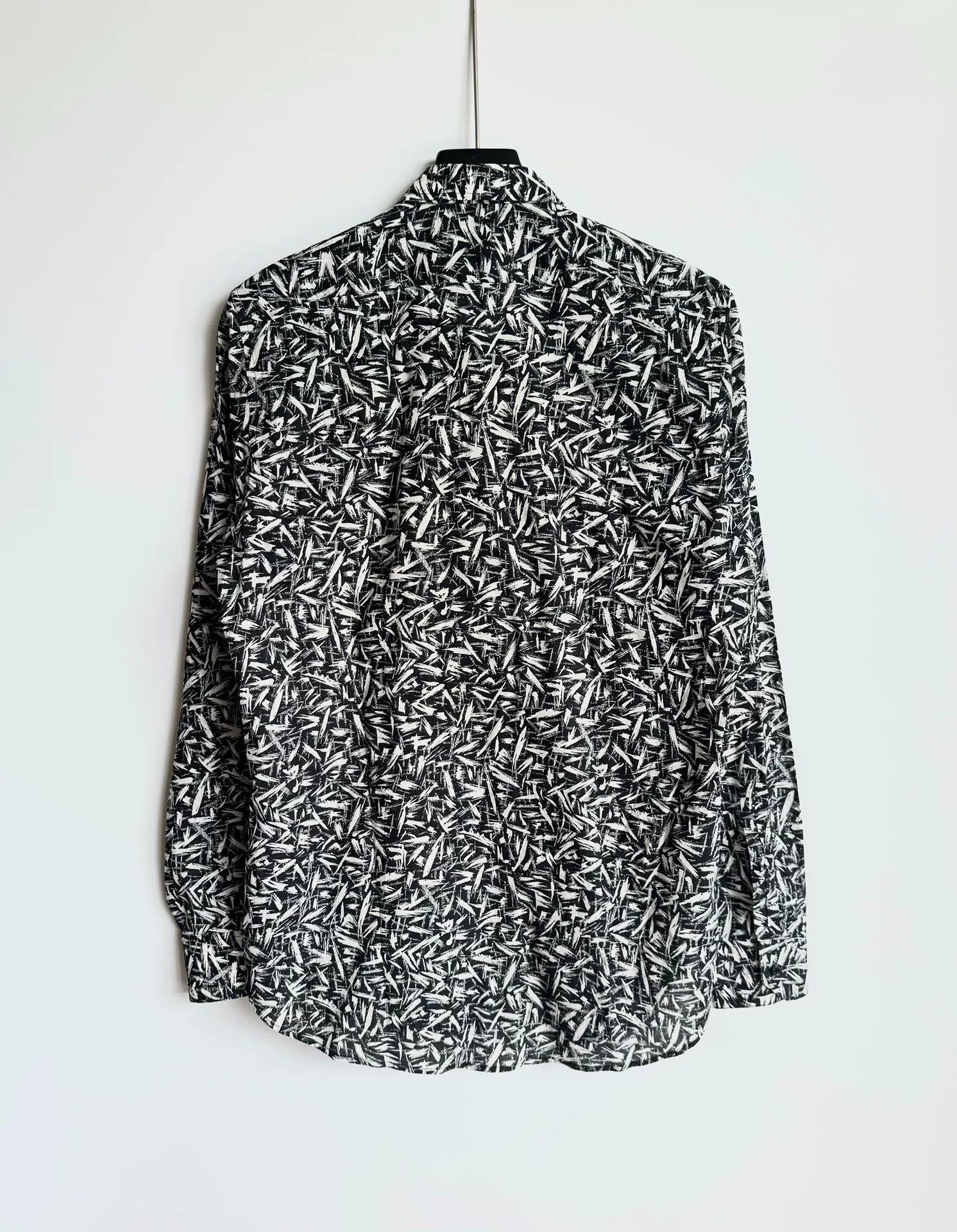 Saint Laurent Paris Saint Laurent Thorn Print Shirt Size US XL / EU 56 / 4 - 3 Thumbnail