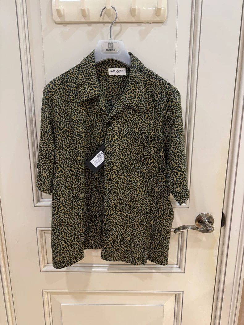 Saint Laurent Paris Saint Laurent Leopard Print Short Sleeve Shirt Size US L / EU 52-54 / 3 - 4 Thumbnail