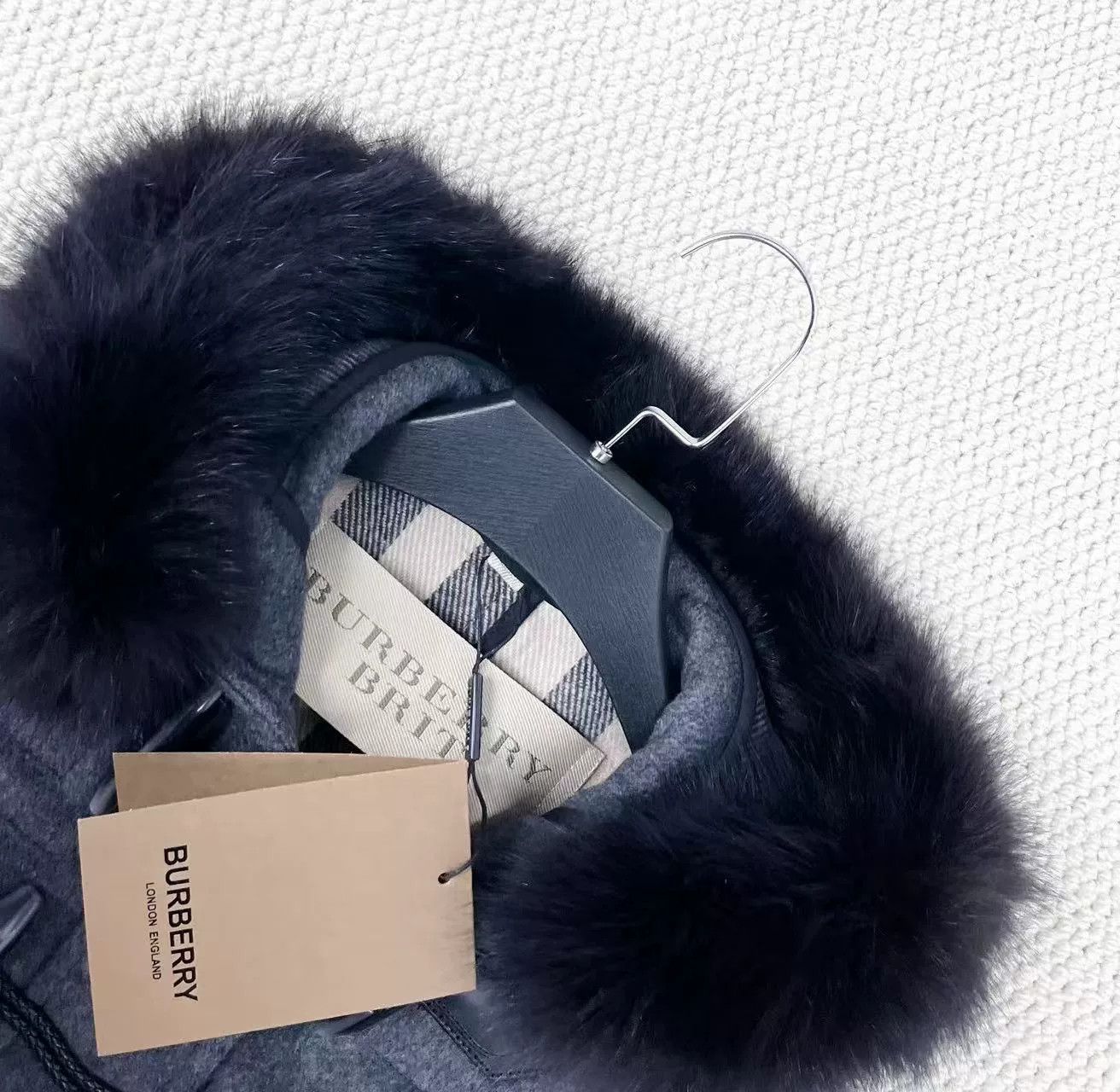 Burberry Burberry Gray Wool Coat with Fur Collar Size US XS / EU 42 / 0 - 3 Thumbnail