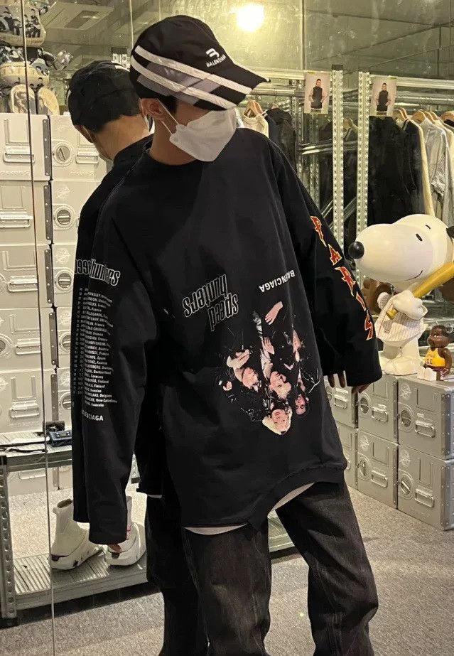 Balenciaga Balenciaga Black Inverted Logo Longsleeve Size US XS / EU 42 / 0 - 5 Thumbnail