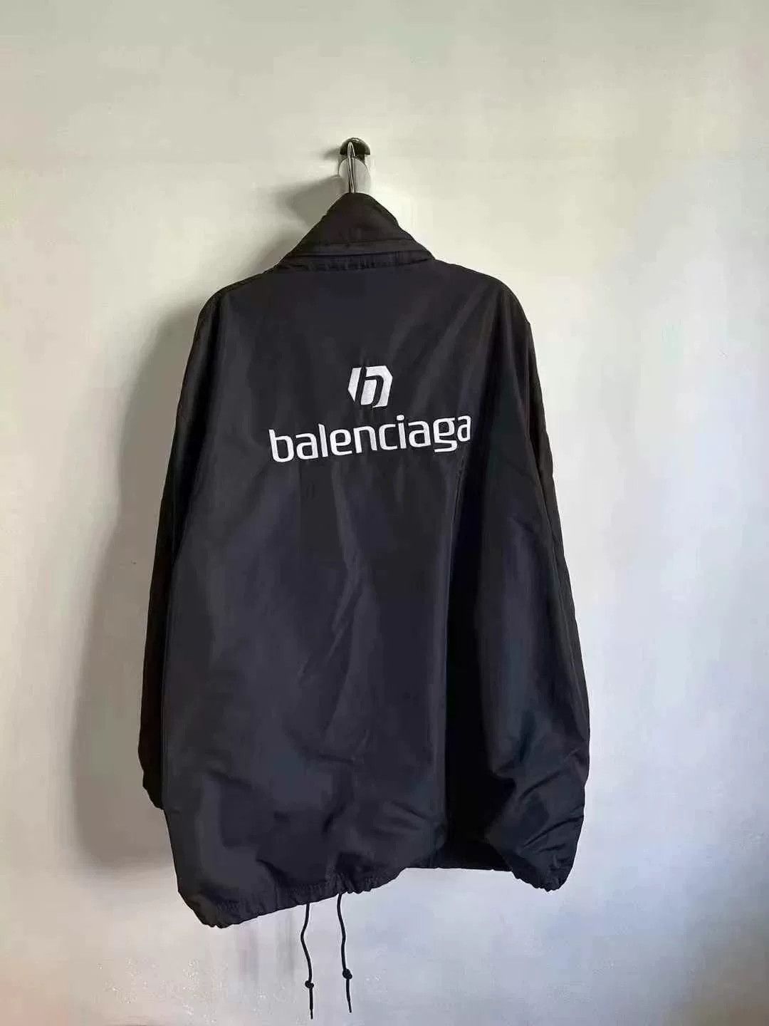 Balenciaga Balenciaga Football Windbreaker Jacket Size US S / EU 44-46 / 1 - 2 Thumbnail