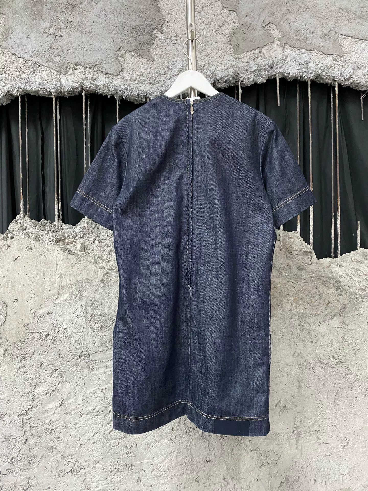 Dior dior denim dress with floral details Size US 36 / EU 52 - 2 Thumbnail