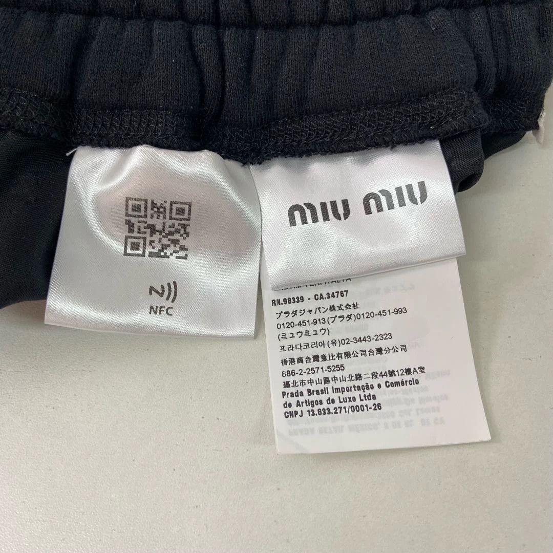 Miu Miu miumiu black velvet shorts size 38 Size US 38 / EU 54 - 7 Thumbnail