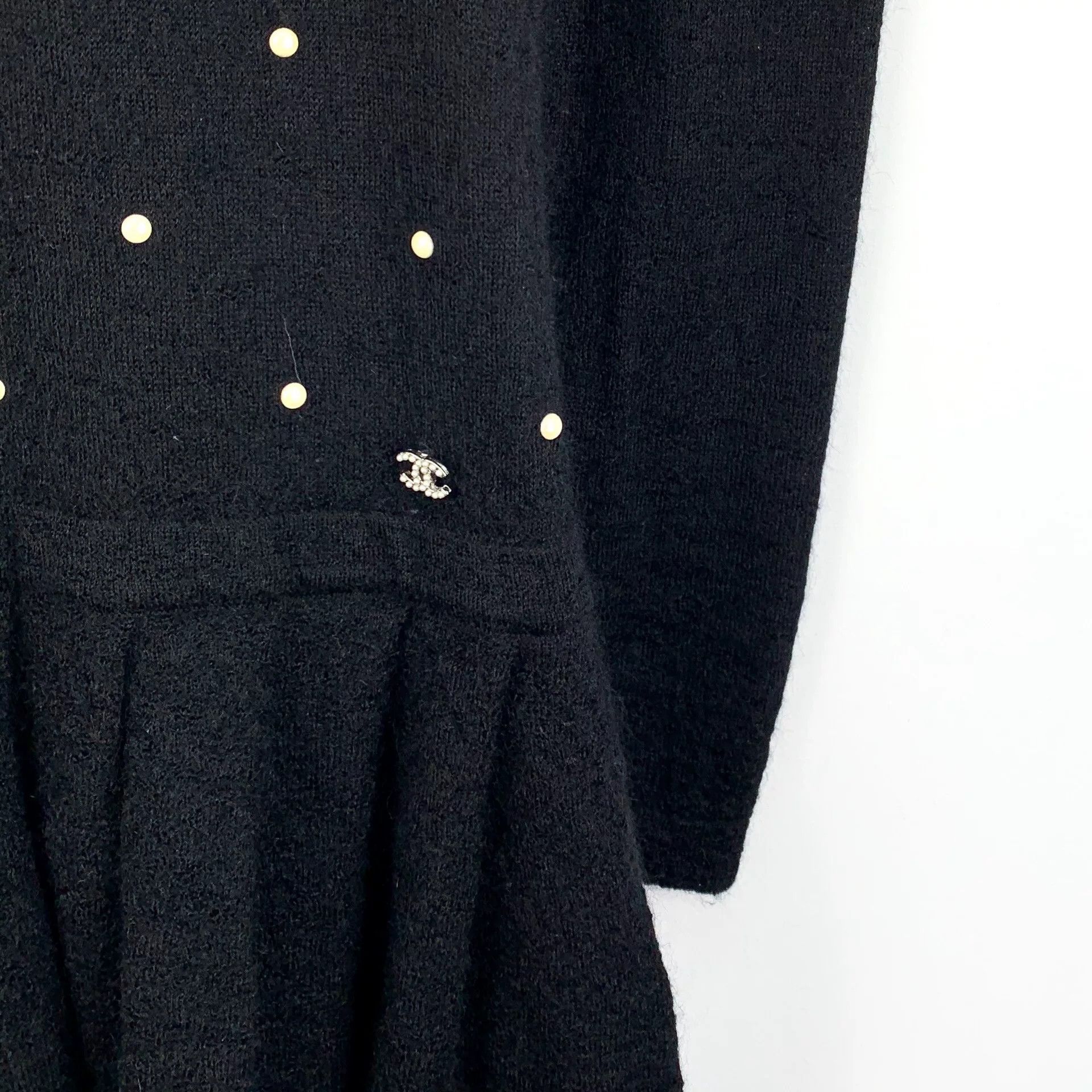 Chanel black pearl-embellished knit dress by Chanel Size US XS / EU 42 / 0 - 5 Thumbnail