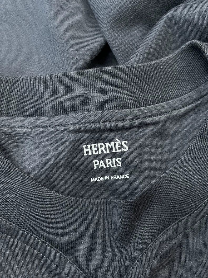 Hermes Hermes Navy Embroidered Short Sleeve T-shirt Size US S / EU 44-46 / 1 - 4 Thumbnail