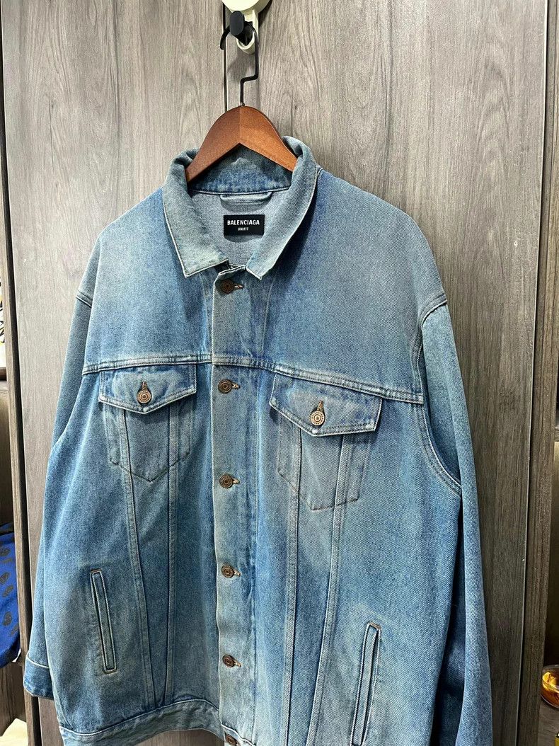 Balenciaga Balenciaga Washed Denim Jacket OS Size US S / EU 44-46 / 1 - 3 Thumbnail