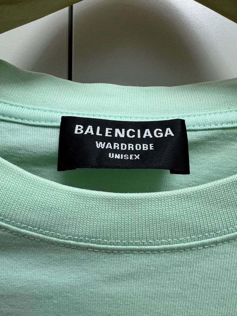Balenciaga Balenciaga Mint Green Embroidered Tee Size US S / EU 44-46 / 1 - 3 Thumbnail