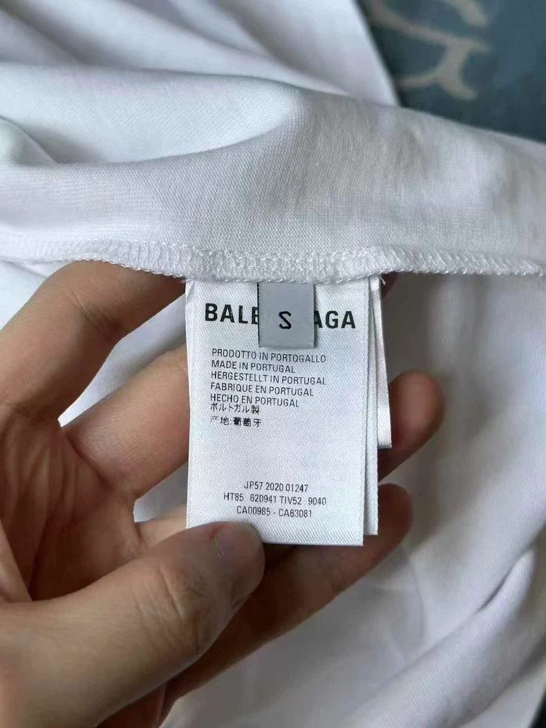 Balenciaga Balenciaga White Coke Logo T-shirt Size US S / EU 44-46 / 1 - 4 Thumbnail