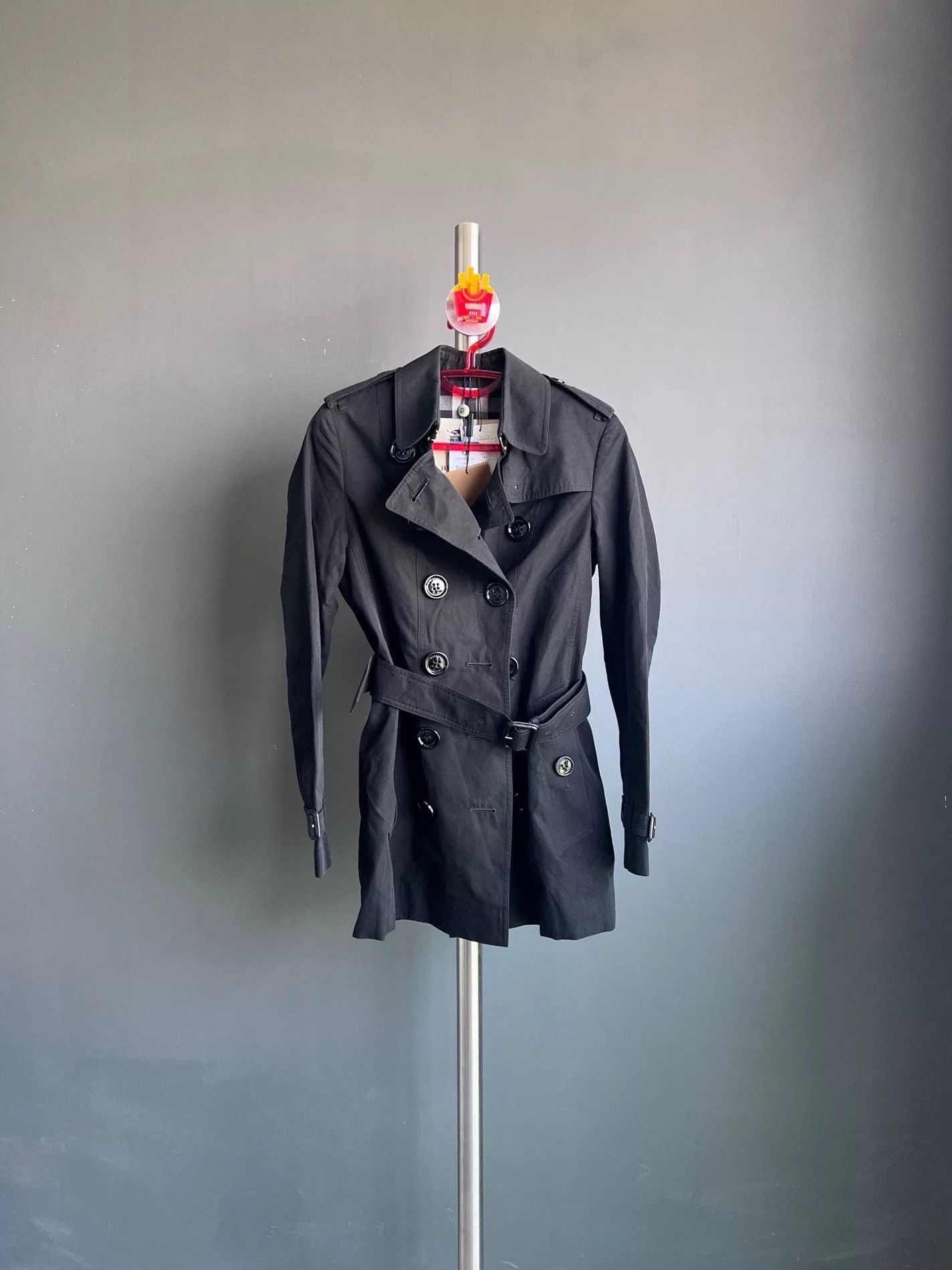 Burberry Burberry Black Trench Coat with Belt Size US XS / EU 42 / 0 - 2 Thumbnail