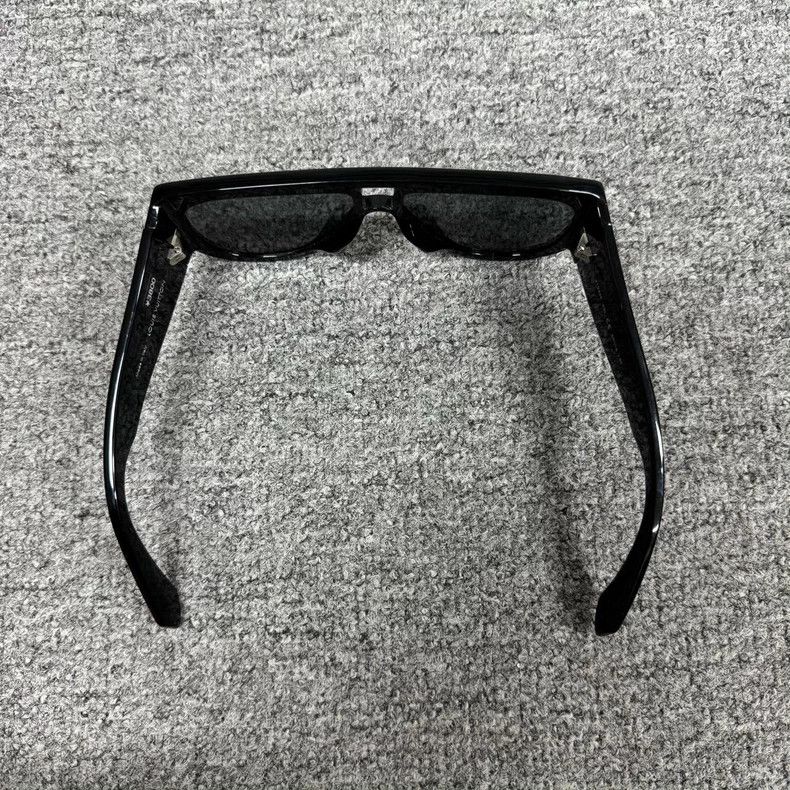 Louis Vuitton Louis Vuitton LV SELBY Sunglasses Size ONE SIZE - 8 Thumbnail