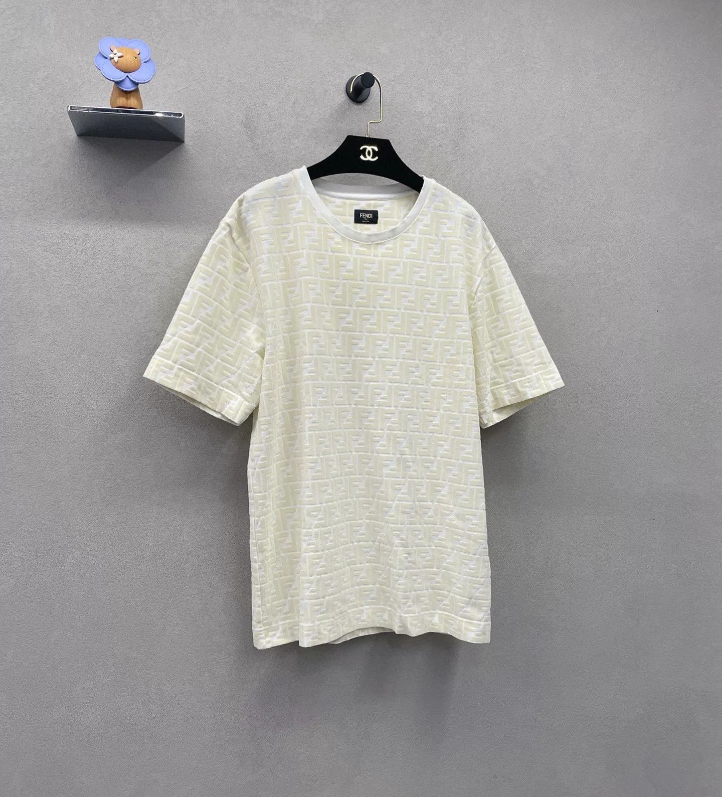 Fendi FENDI Solid Logo Print Short Sleeve T-Shirt Size US M / EU 48-50 / 2 - 3 Thumbnail