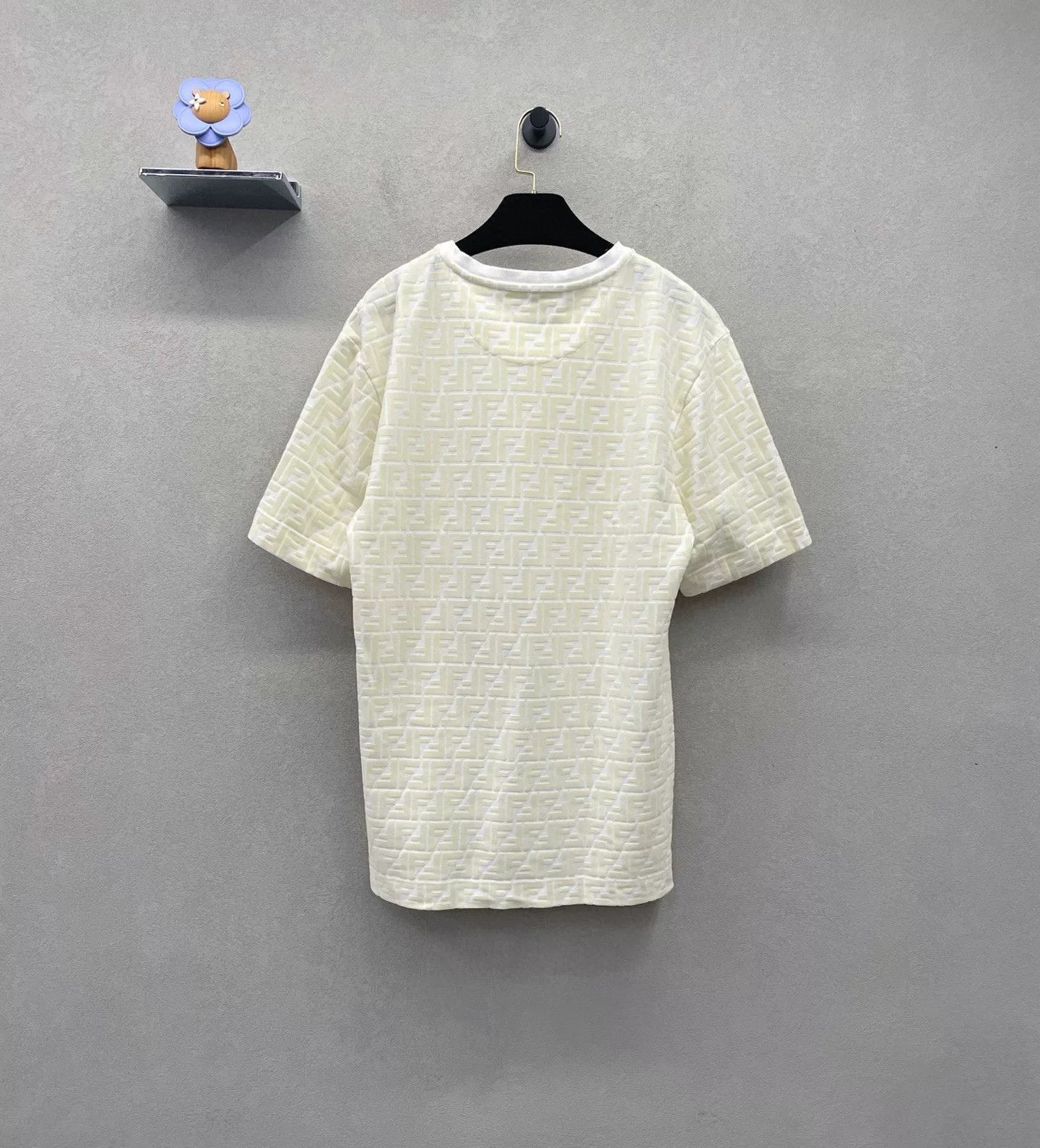 Fendi FENDI Solid Logo Print Short Sleeve T-Shirt Size US M / EU 48-50 / 2 - 2 Thumbnail
