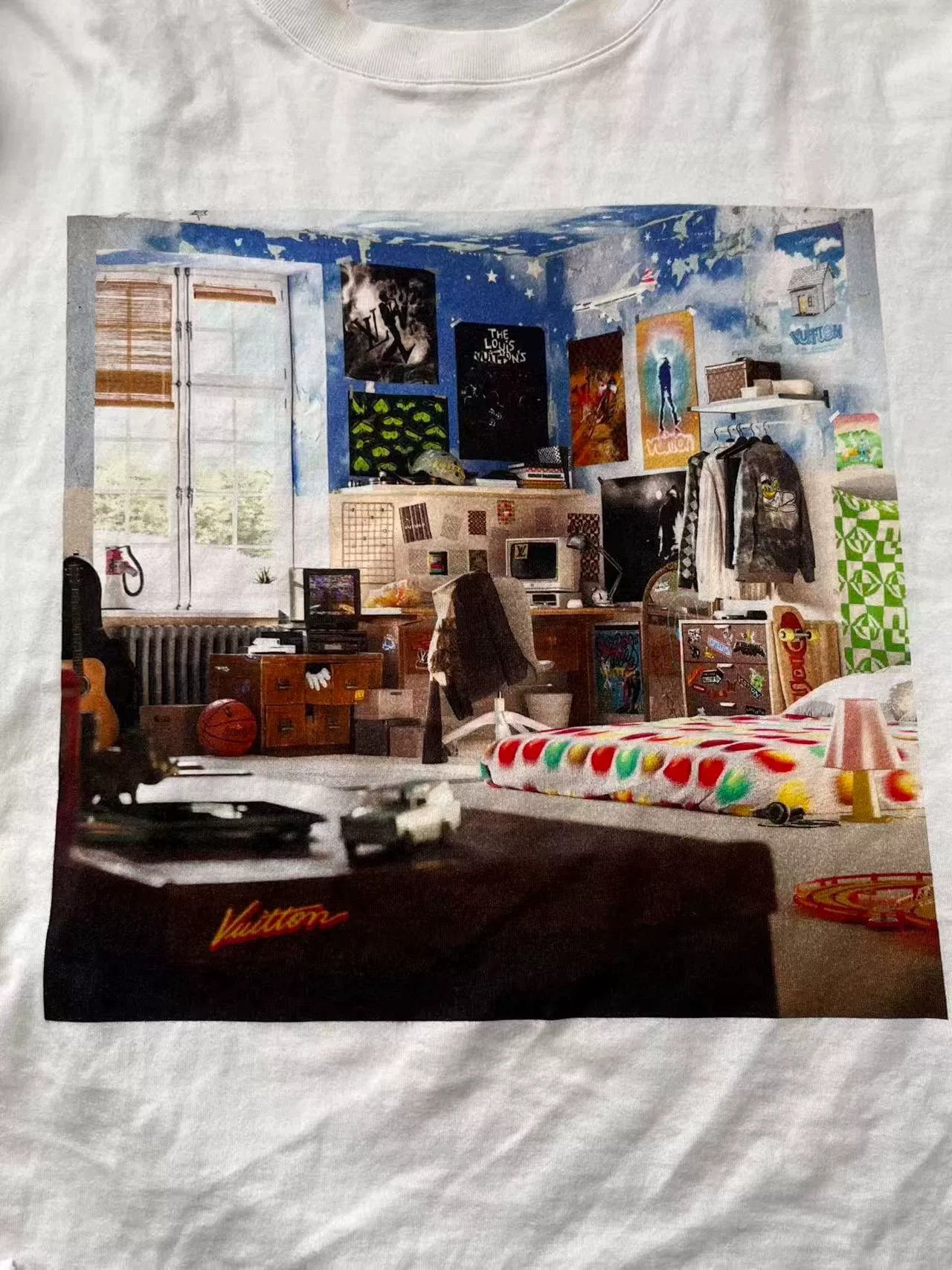 Louis Vuitton LOUIS VUITTON Oil Painting Graffiti Short-Sleeve T-Shirt Size US M / EU 48-50 / 2 - 3 Thumbnail