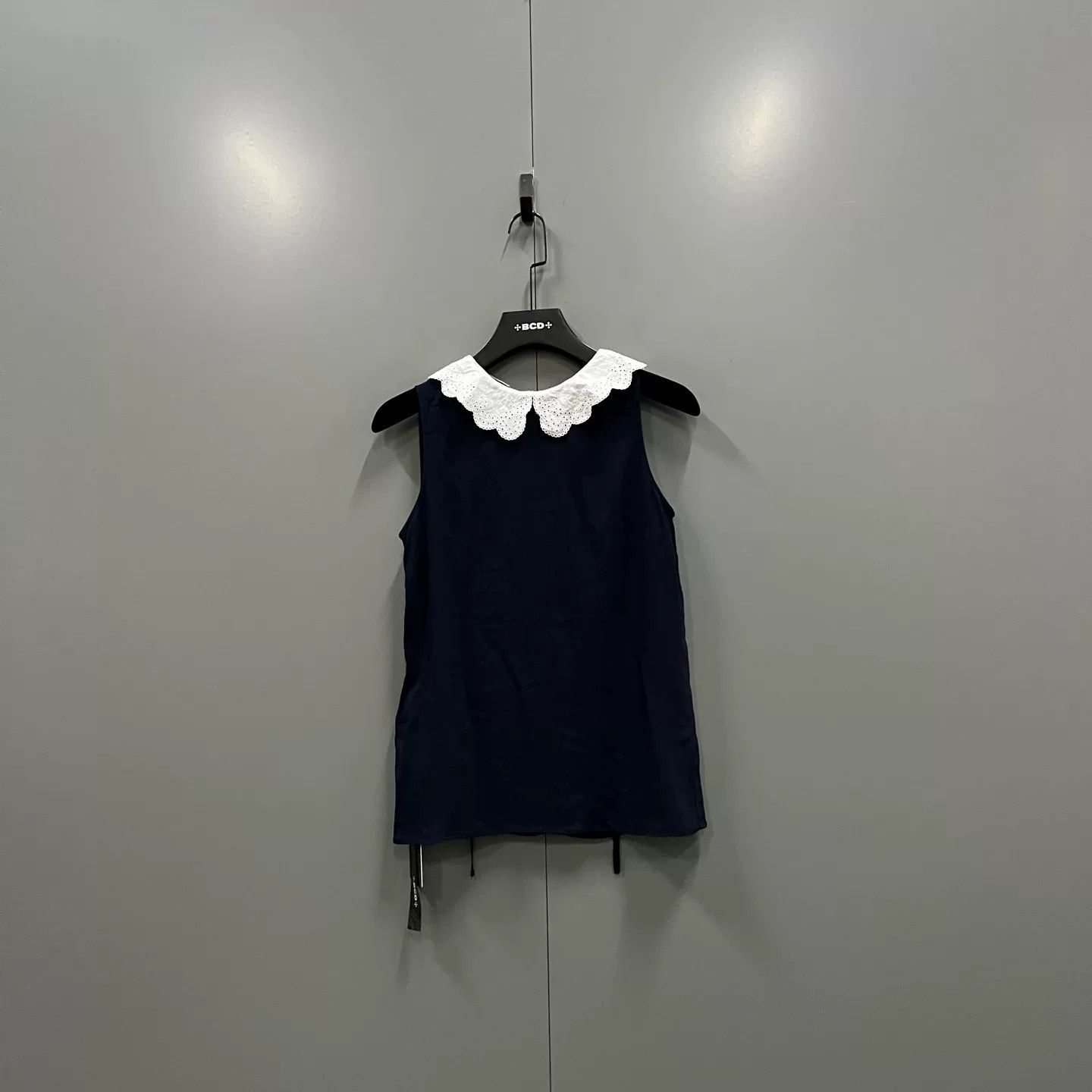 Miu Miu miumiu lace collar sleeveless top size 42 Size US L / EU 52-54 / 3 - 2 Thumbnail