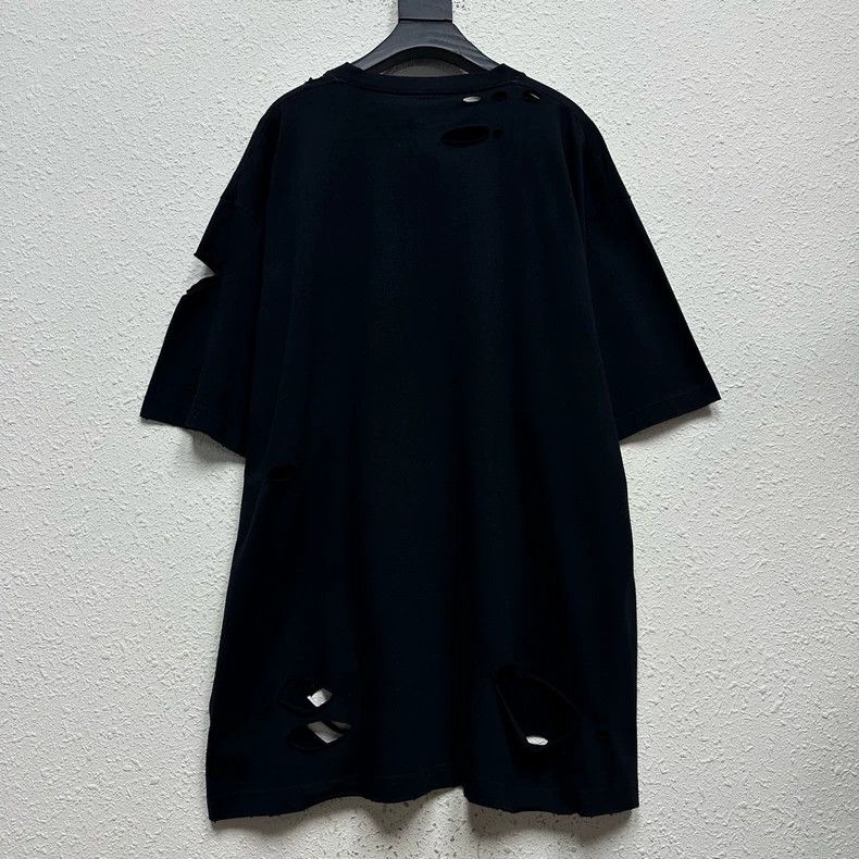 Balenciaga Balenciaga Distressed Logo Short Sleeve Tee Size US M / EU 48-50 / 2 - 2 Thumbnail
