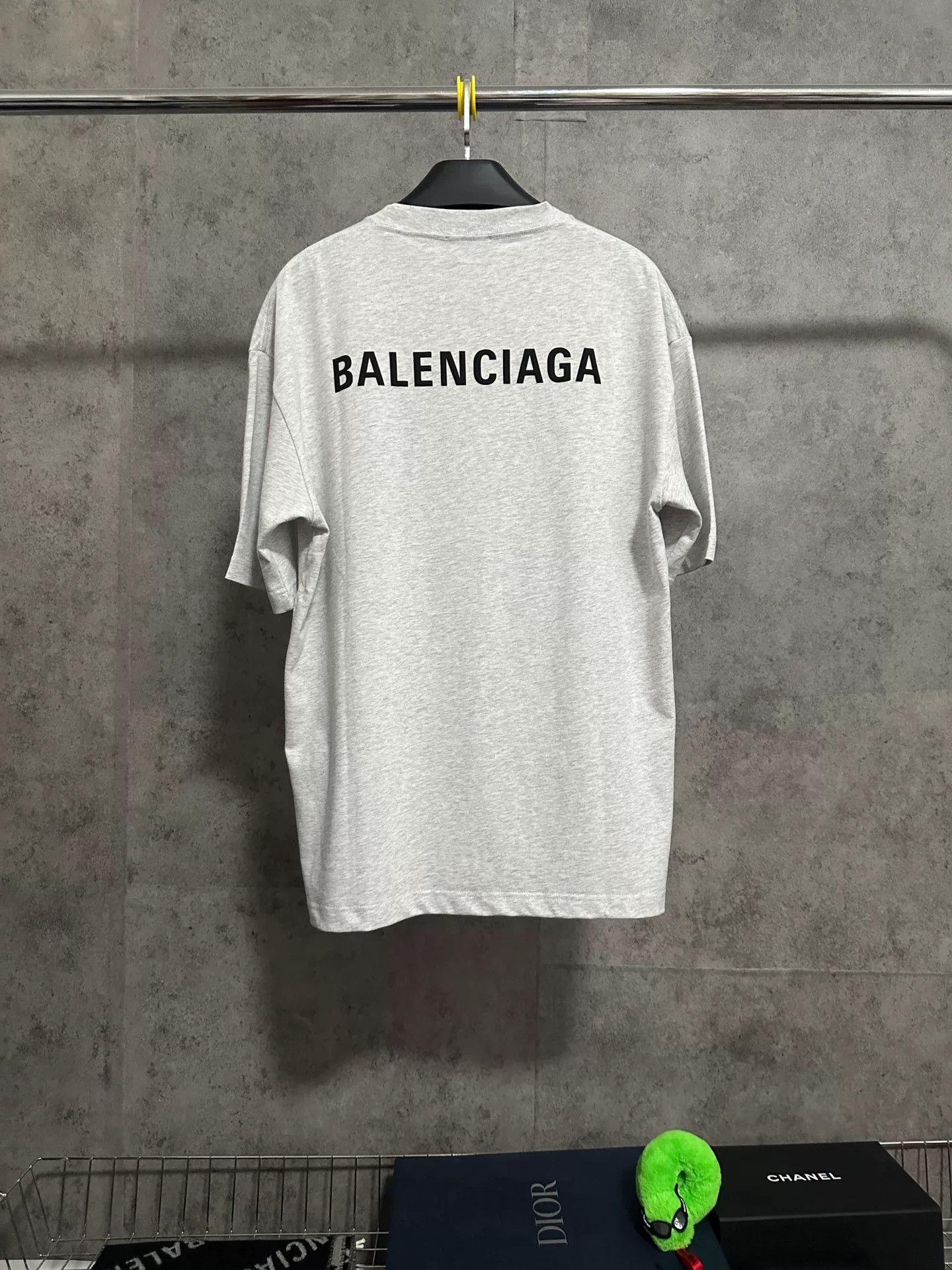 Balenciaga Balenciaga Grey Short Sleeve Logo T-Shirt Size US M / EU 48-50 / 2 - 4 Thumbnail