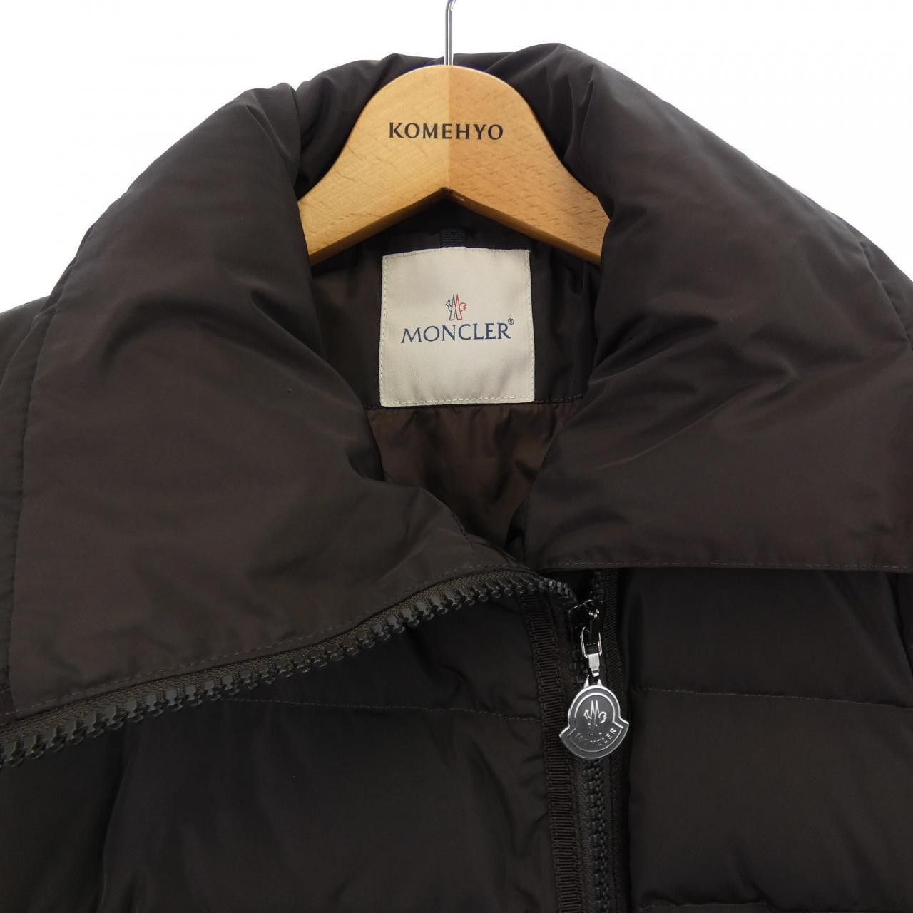 Moncler Moncler Moncler GERBOISE Down Coat Others Outerwear GERBOISE DUTY FREE for USA Size ONE SIZE - 3 Thumbnail