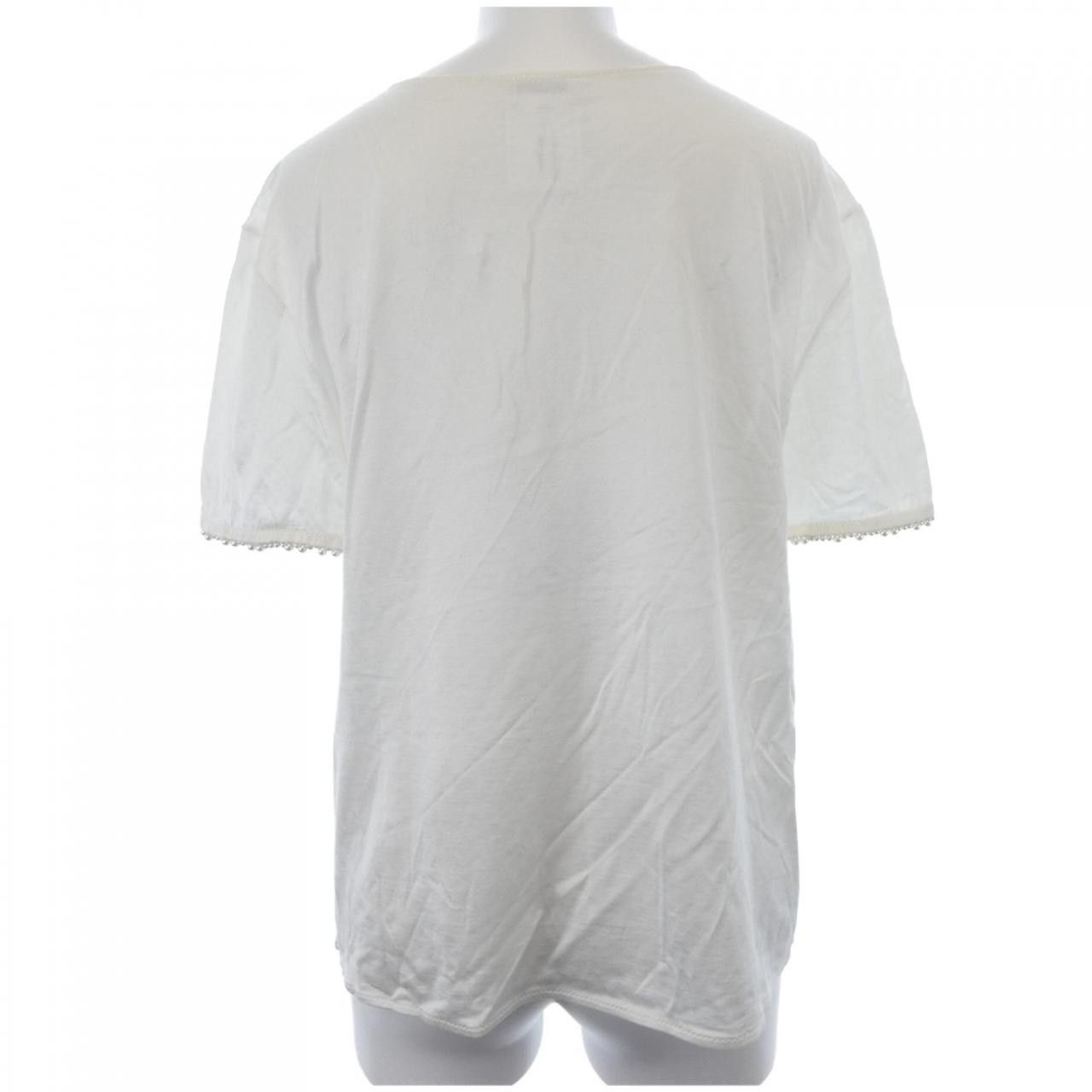 Chanel Chanel Chanel T-shirt Cotton T-Shirts P52712V33521 DUTY FREE for USA Size ONE SIZE - 2 Thumbnail