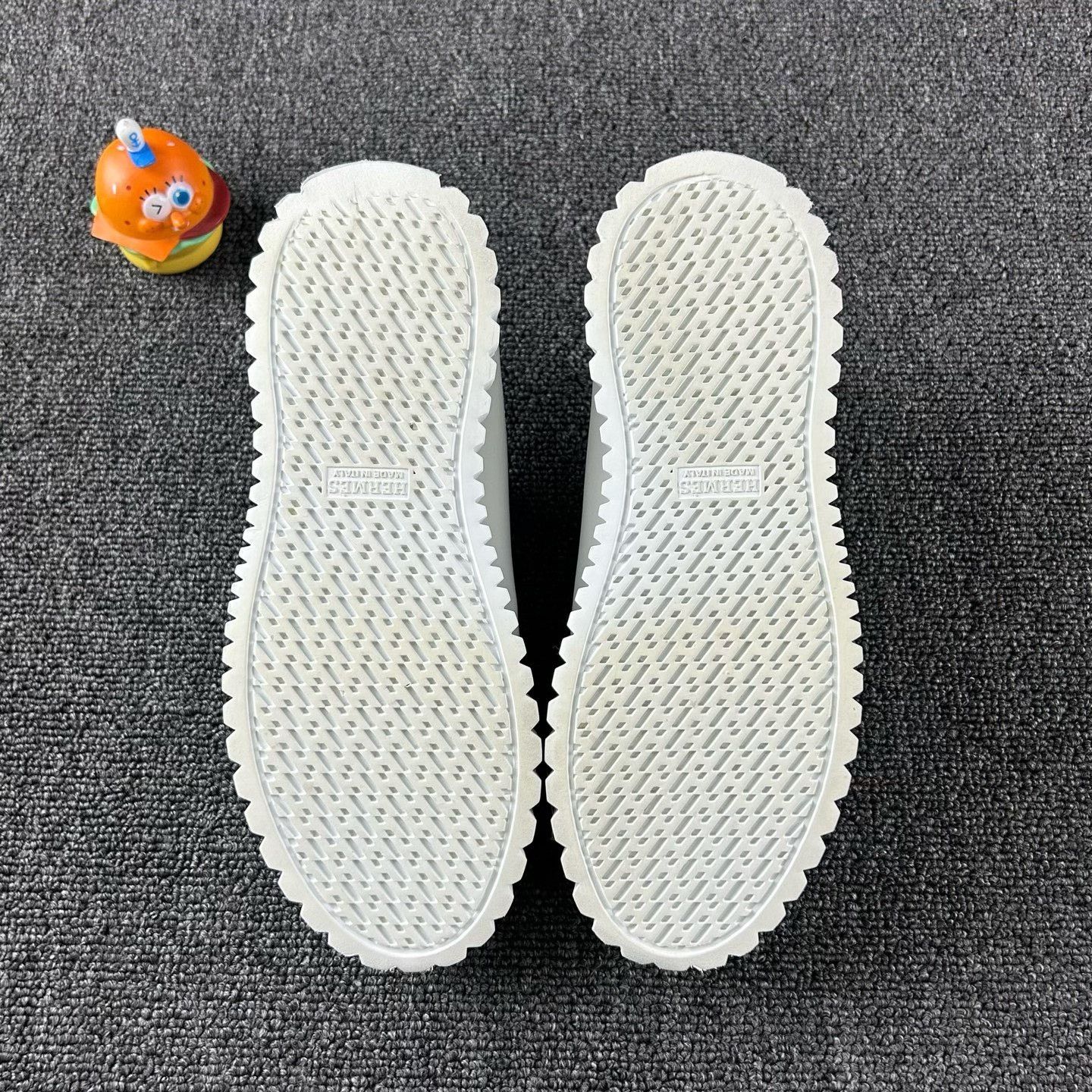 Hermes Hermes White Thick Sole Sneakers Size 35 Size US 5 / IT 35 - 6 Thumbnail