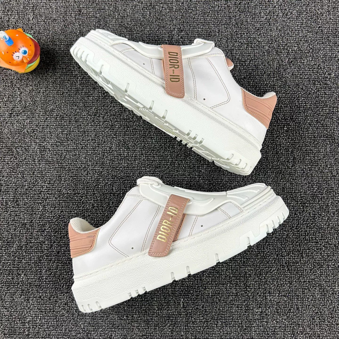 Dior Dior White and Pink Shell Toe Sneakers Size US 5 / IT 35 - 4 Thumbnail