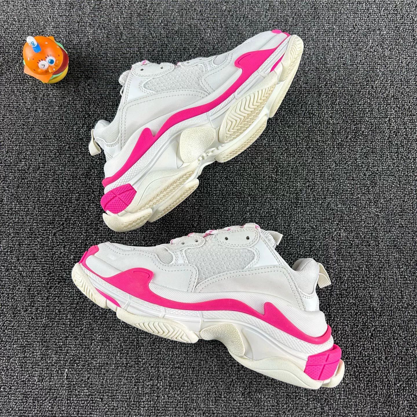Balenciaga Balenciaga Triple S Pink White Sneakers Size US 5 / IT 35 - 3 Thumbnail