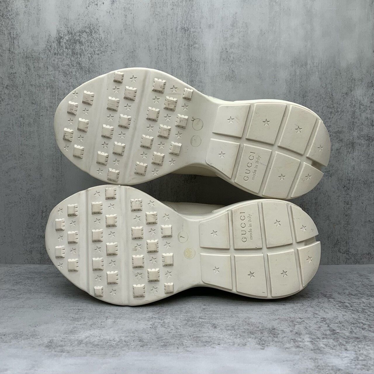 Gucci gucci anchor dad sneakers size 41 Size US 7 / EU 40 - 7 Thumbnail