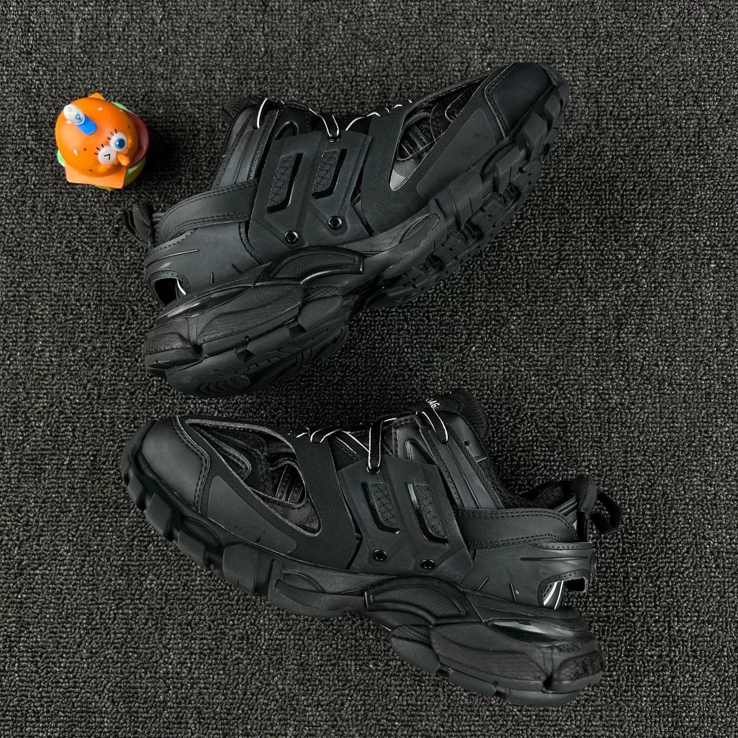 Balenciaga Balenciaga Black Dad Sneakers Size 35 Size US 5 / IT 35 - 3 Thumbnail