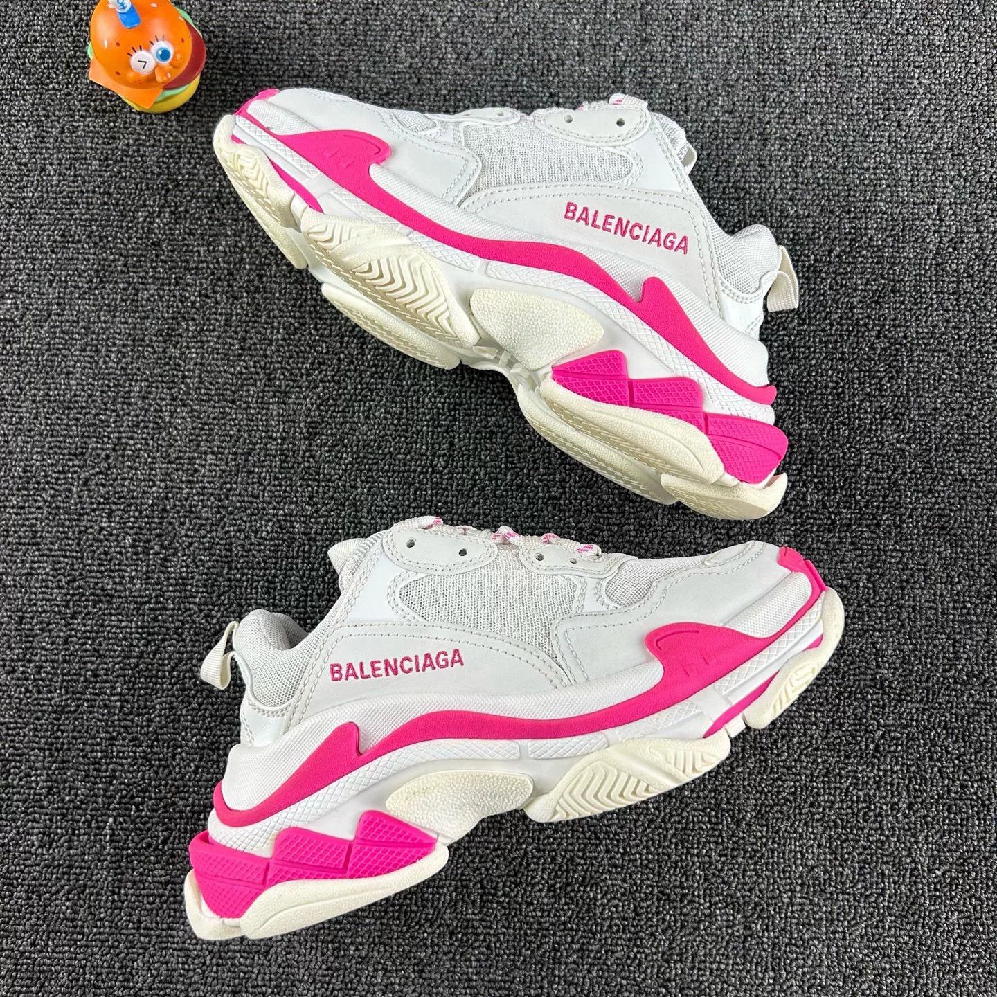 Balenciaga balenciaga triples pink and white sneakers Size US 5 / IT 35 - 4 Thumbnail