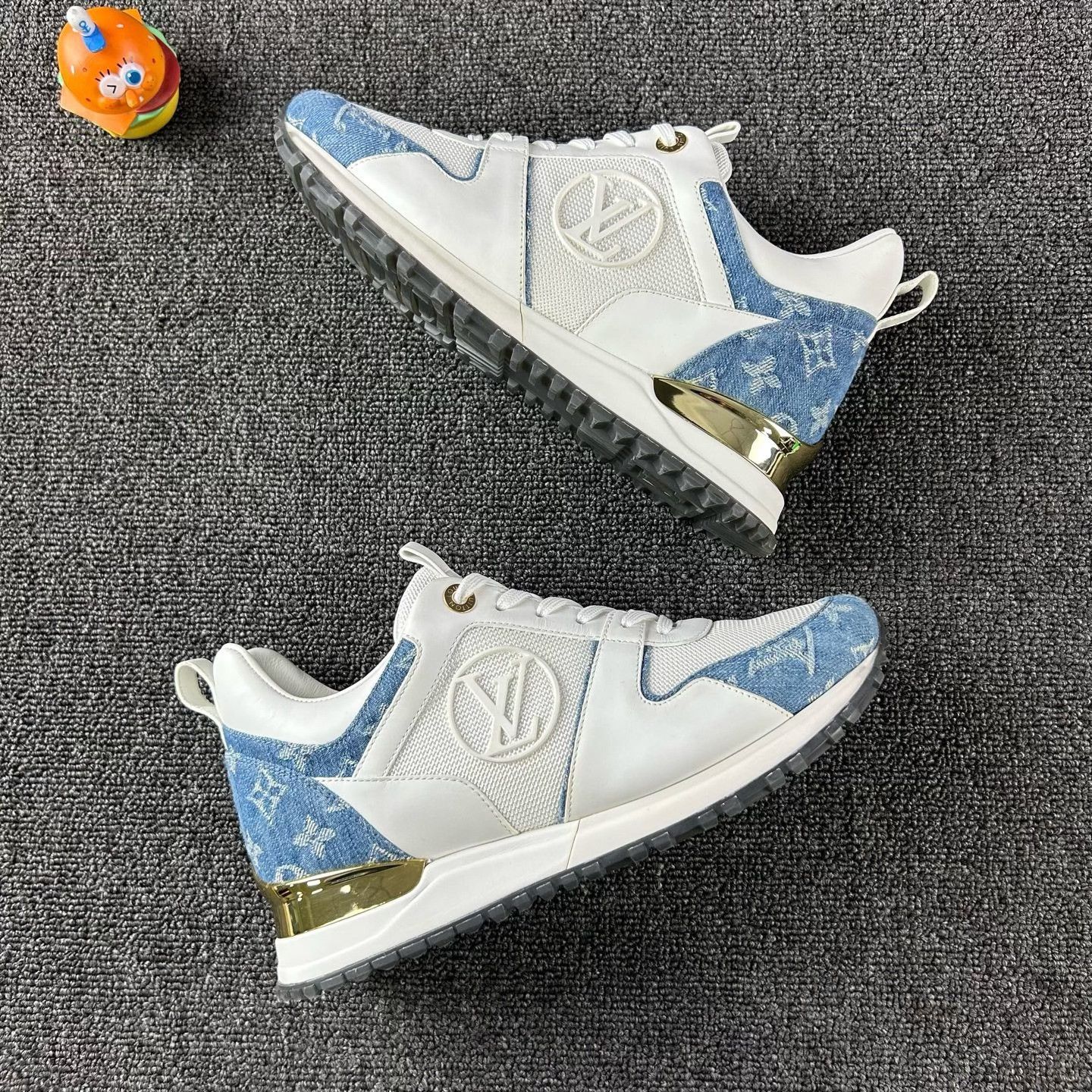 Louis Vuitton louis vuitton denim patchwork sneakers Size US 7.5 / IT 37.5 - 4 Thumbnail