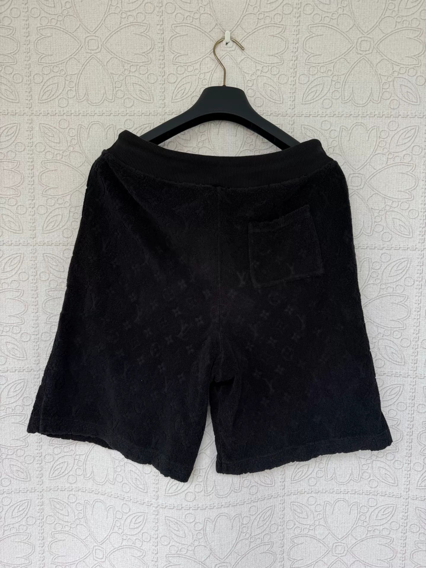Louis Vuitton louis vuitton black monogram shorts size s Size 24" / US 00 / IT 34 - 2 Thumbnail