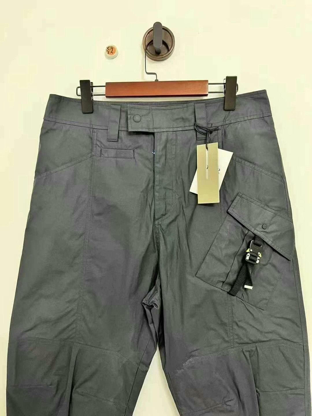 Dior dior dark gray utility cargo pants Size US 40 / EU 56 - 2 Thumbnail