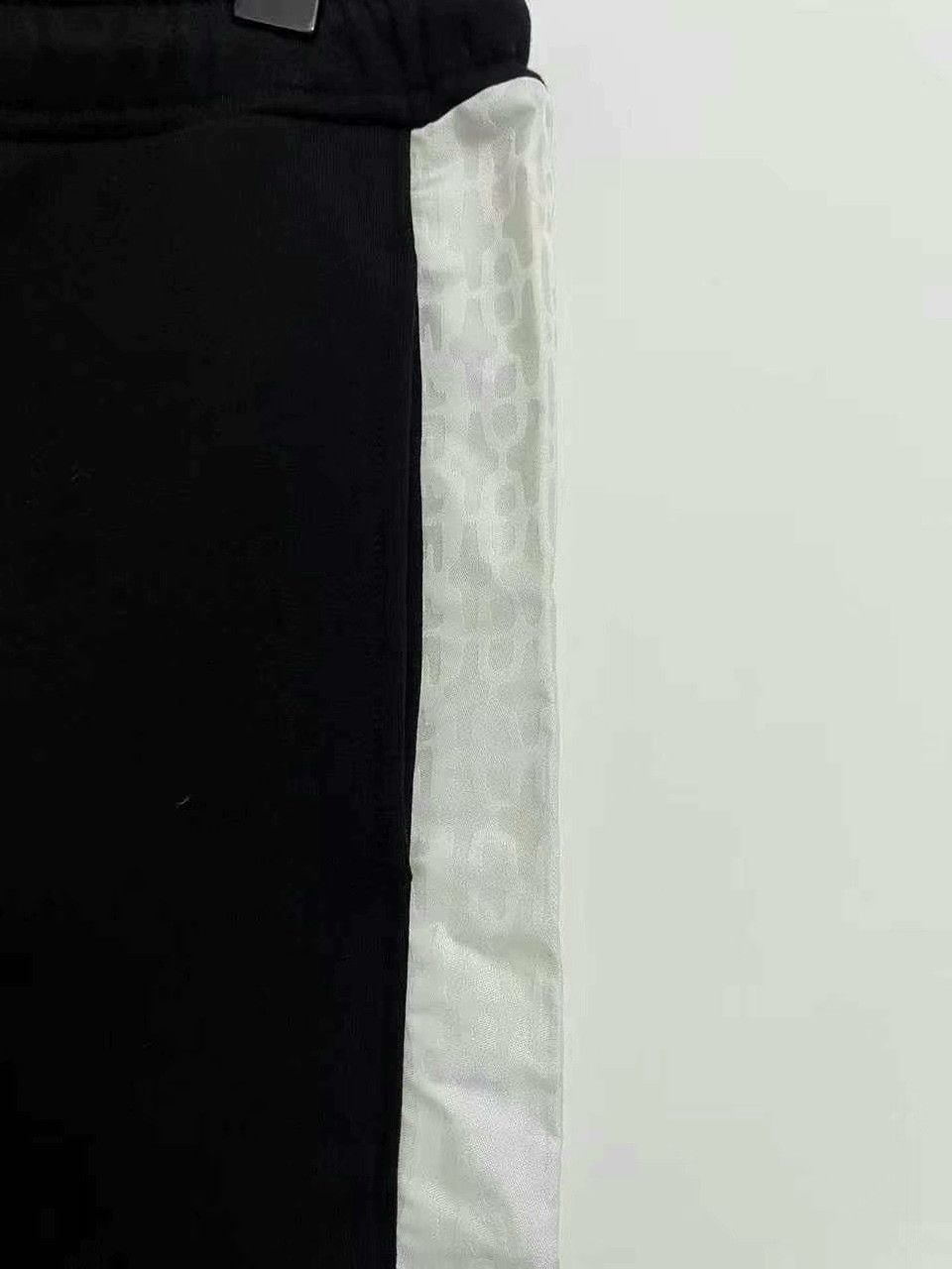 Fendi Fendi Black Logo Sweatpants with Tags Size US 38 / EU 54 - 2 Thumbnail