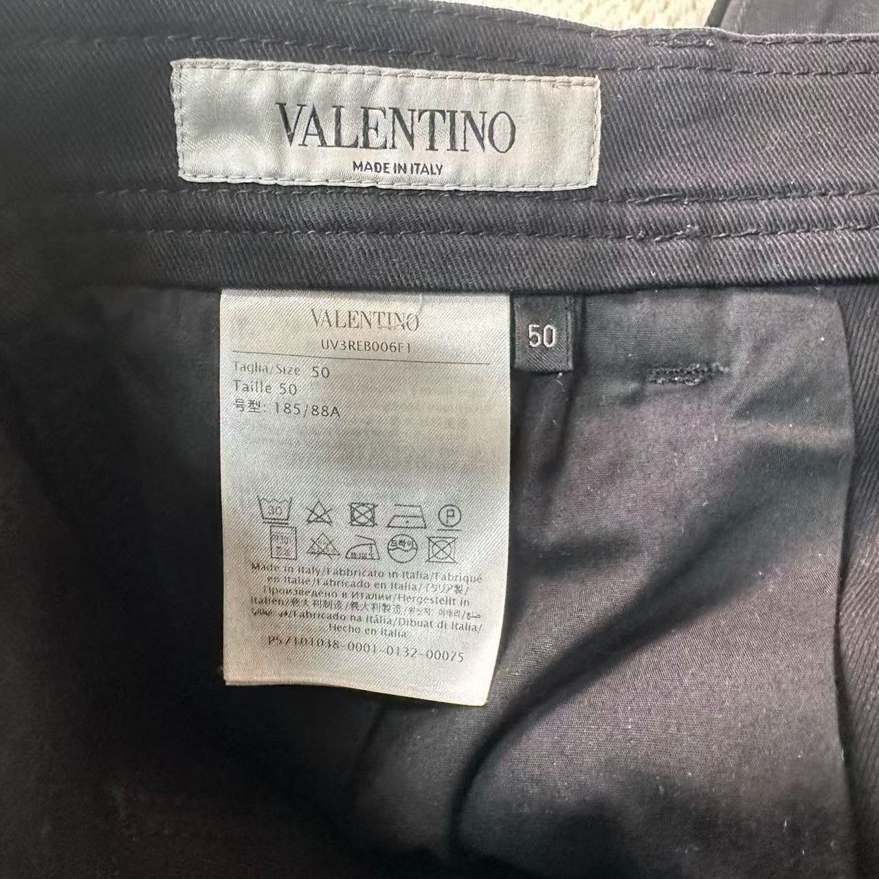 Valentino Valentino Logo Cargo Pants in Black Size US 40 / EU 56 - 4 Thumbnail